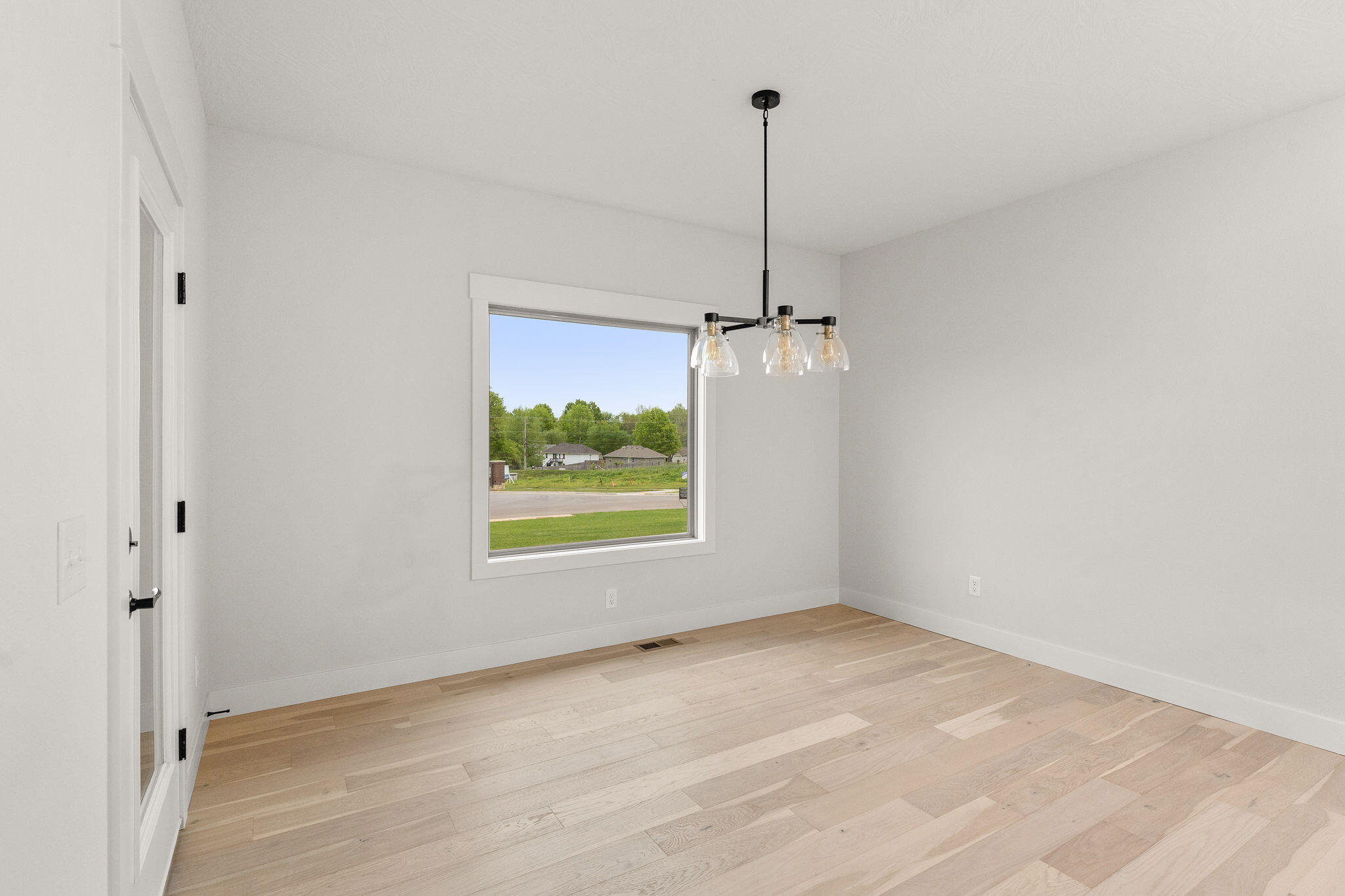 1085 West Franklin Court Property Photo 25