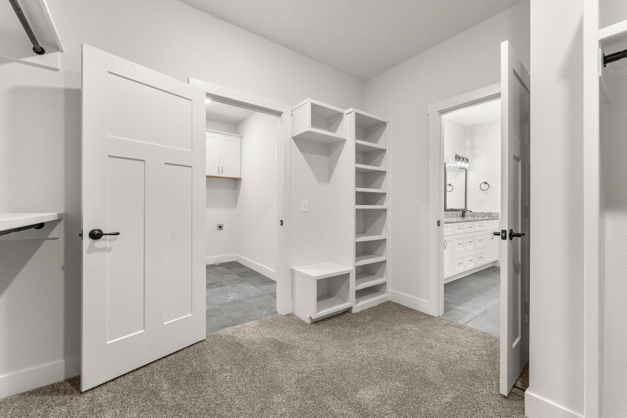 1085 West Franklin Court Property Photo 34