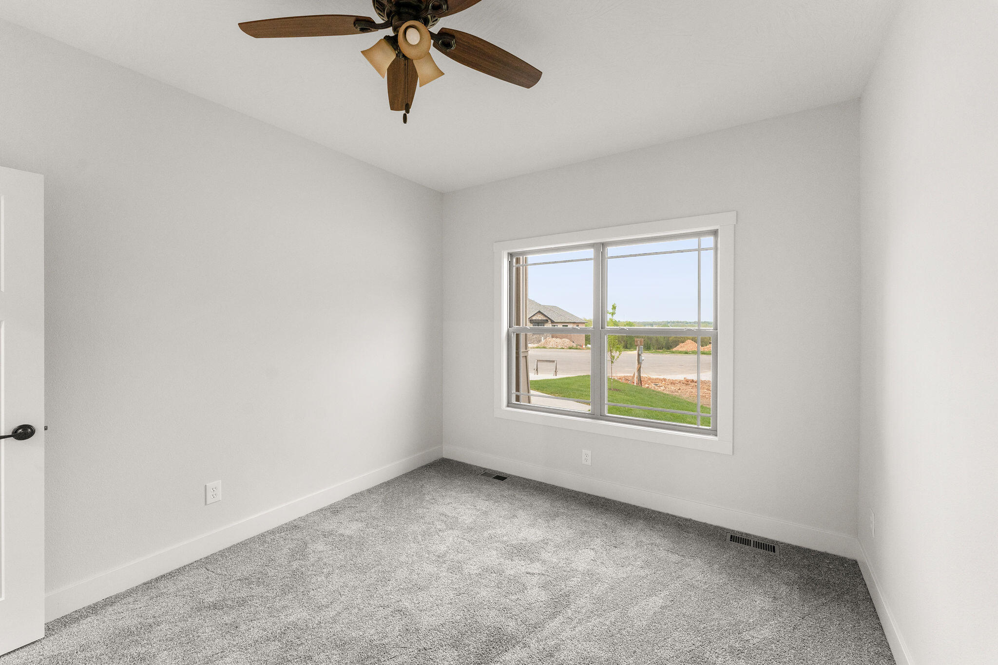1085 West Franklin Court Property Photo 37