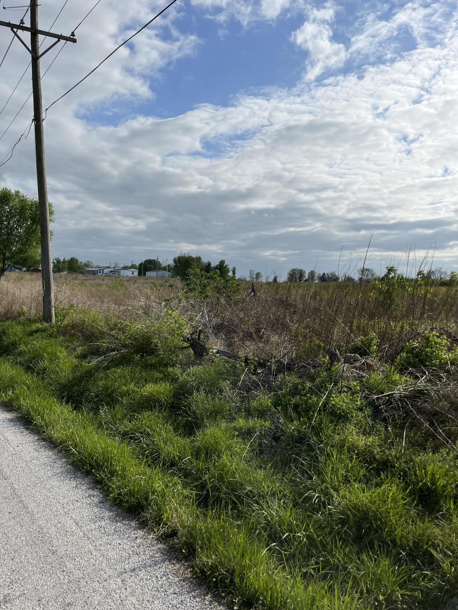 20 North Prosperity Avenue Property Photo 3