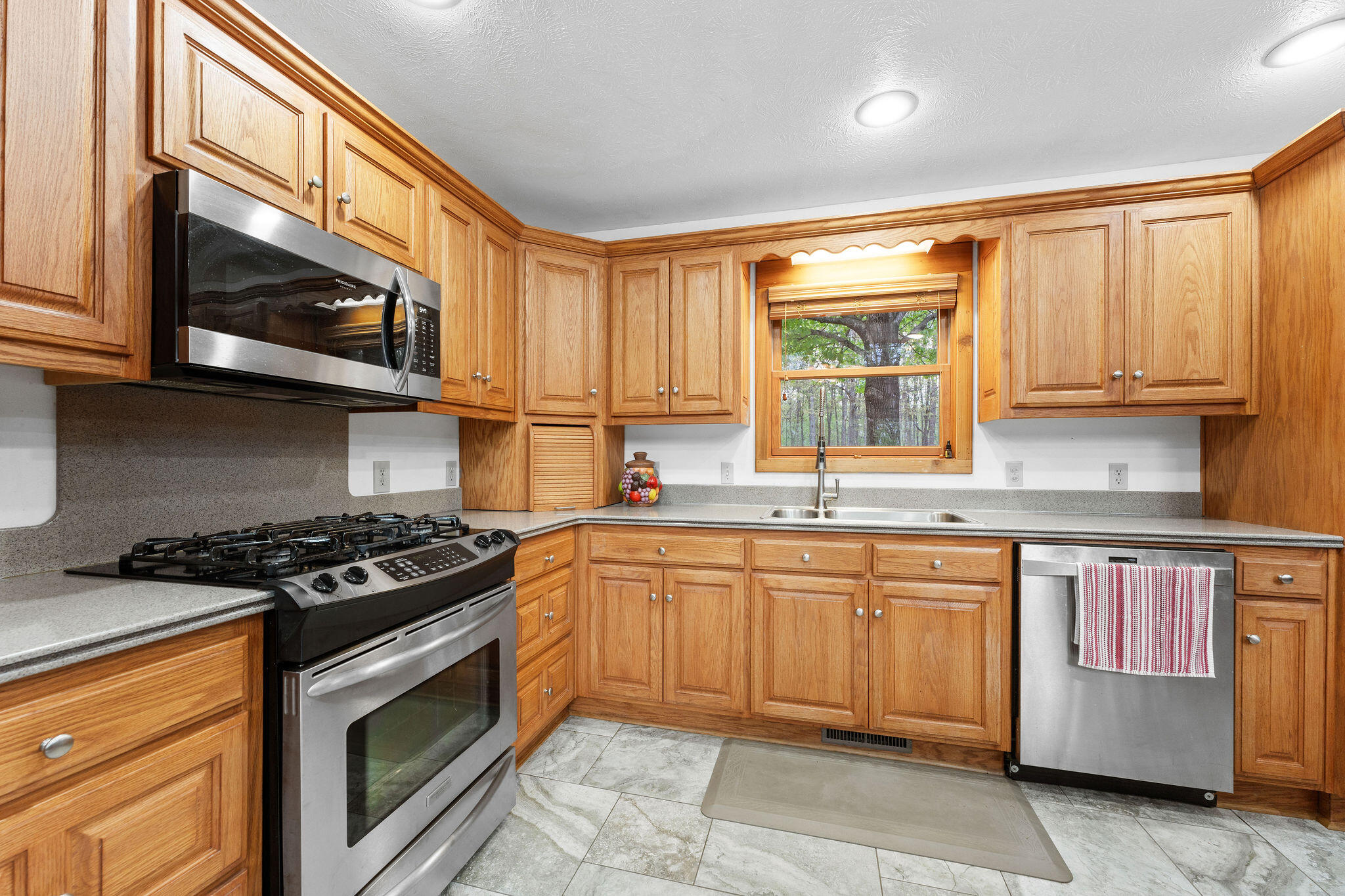 24265 Raintree Lane Property Photo 17