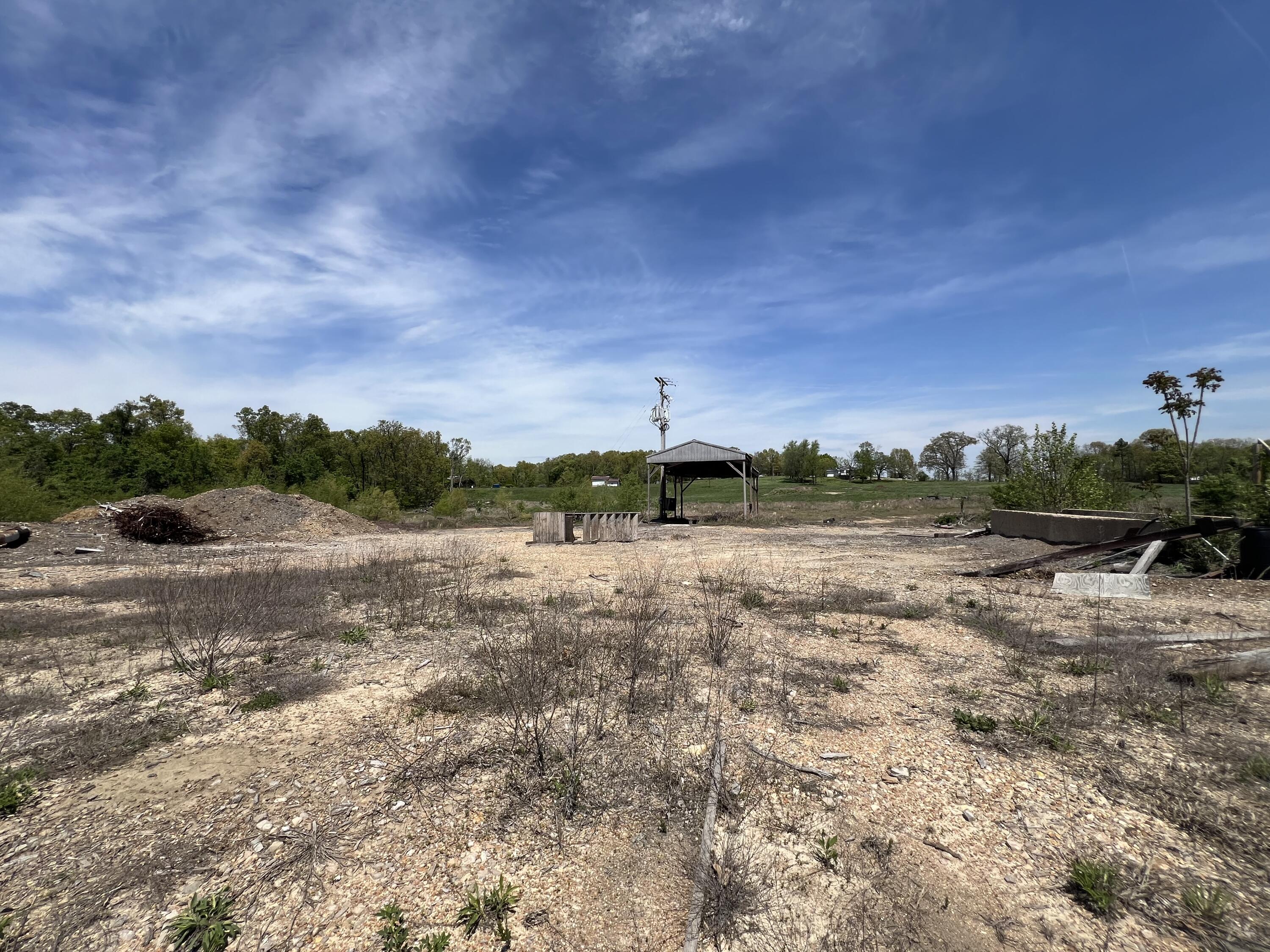 15839 East State Highway 76 Property Photo 5