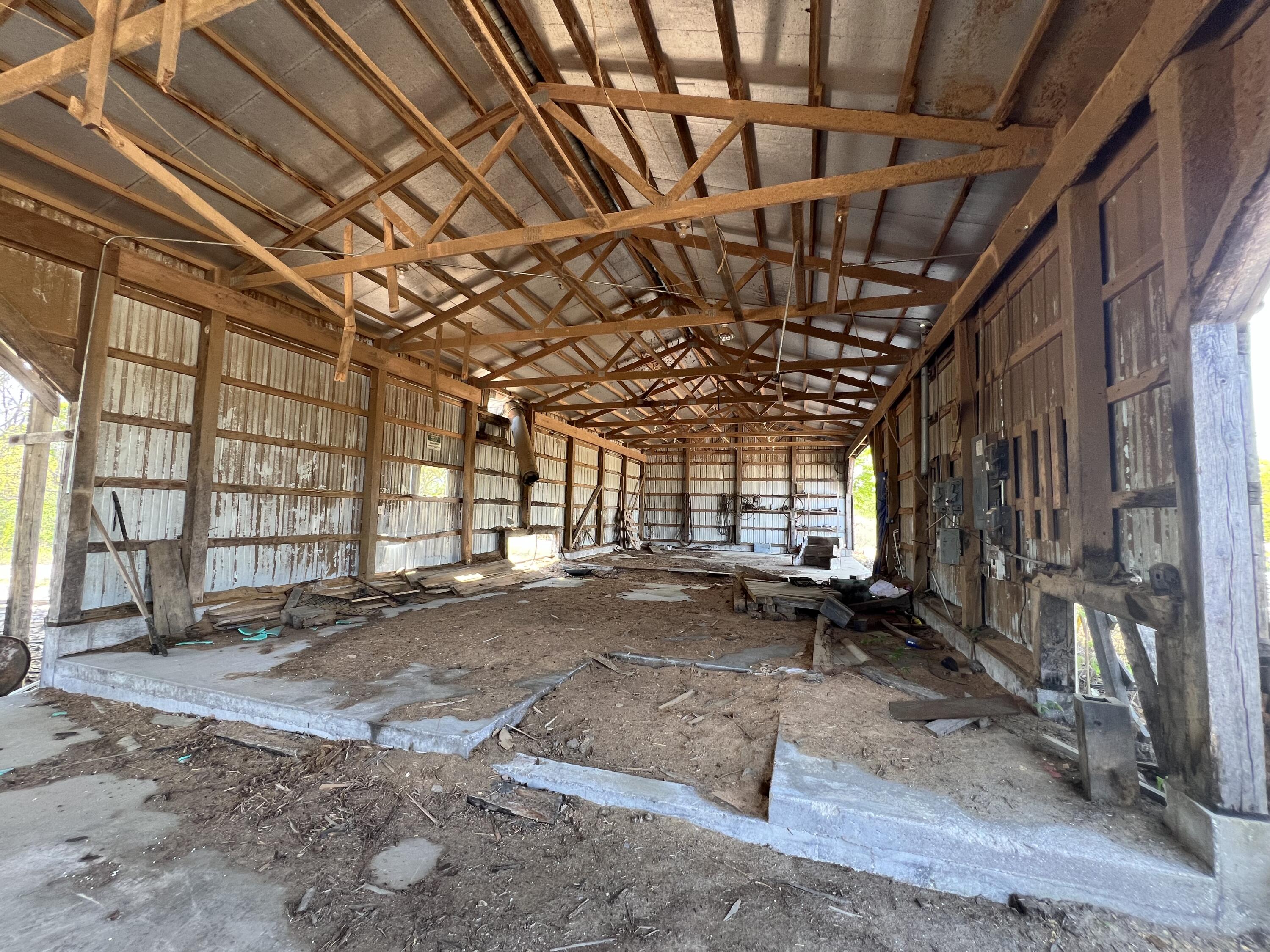 15839 East State Highway 76 Property Photo 6