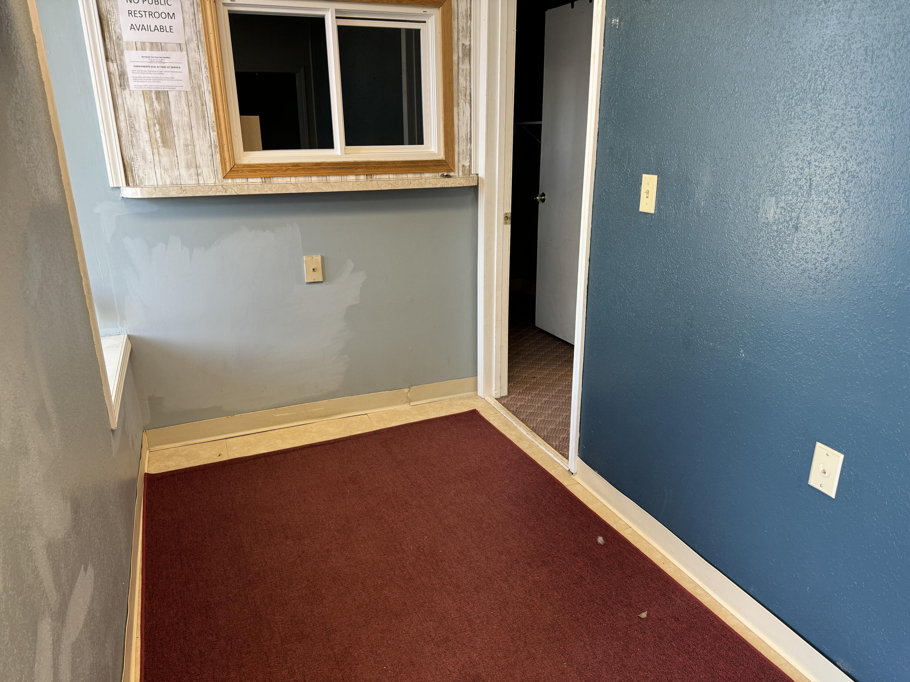302 West Jackson Street Property Photo 2