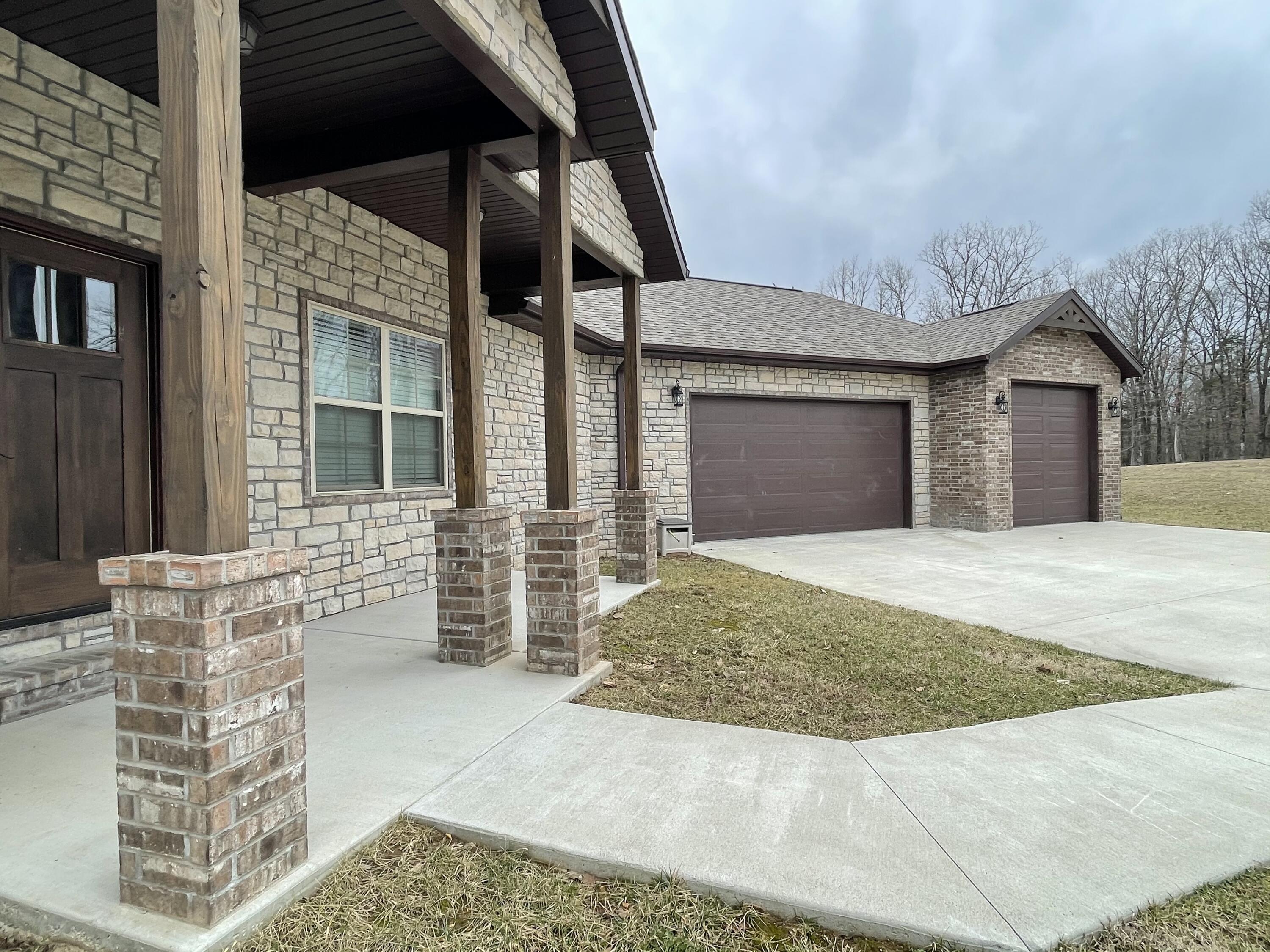 440 Flat Tops Drive Property Photo 5
