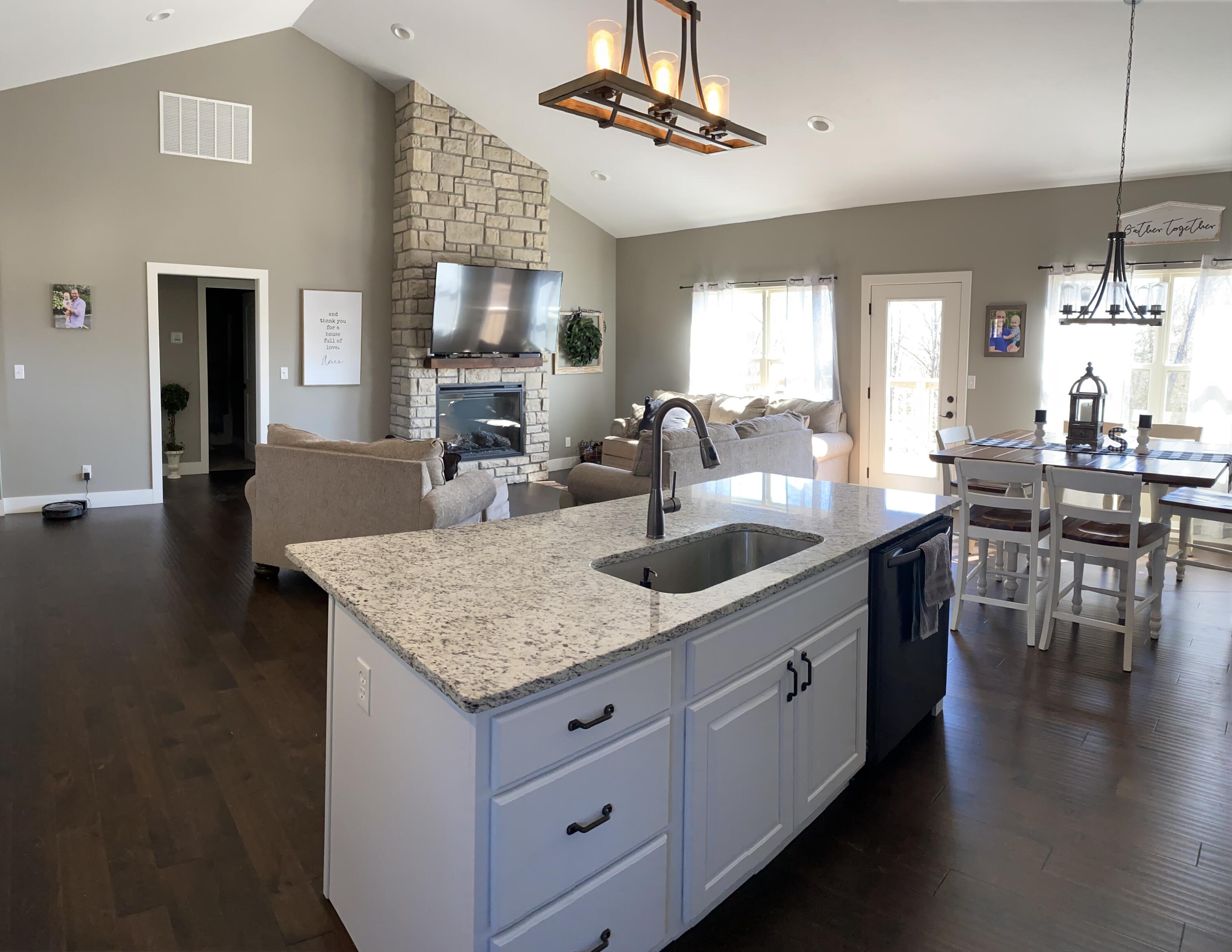 440 Flat Tops Drive Property Photo 14