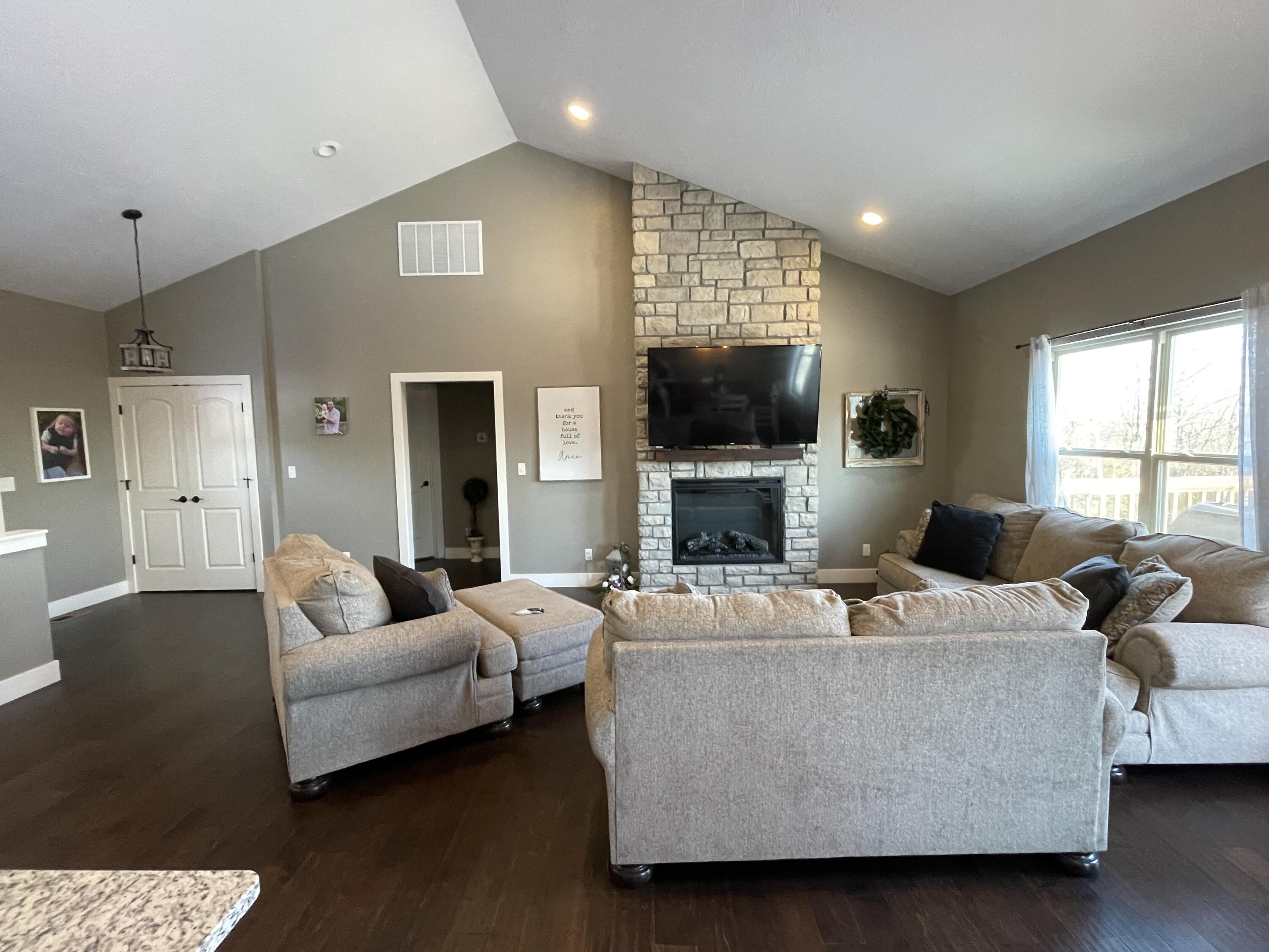 440 Flat Tops Drive Property Photo 15