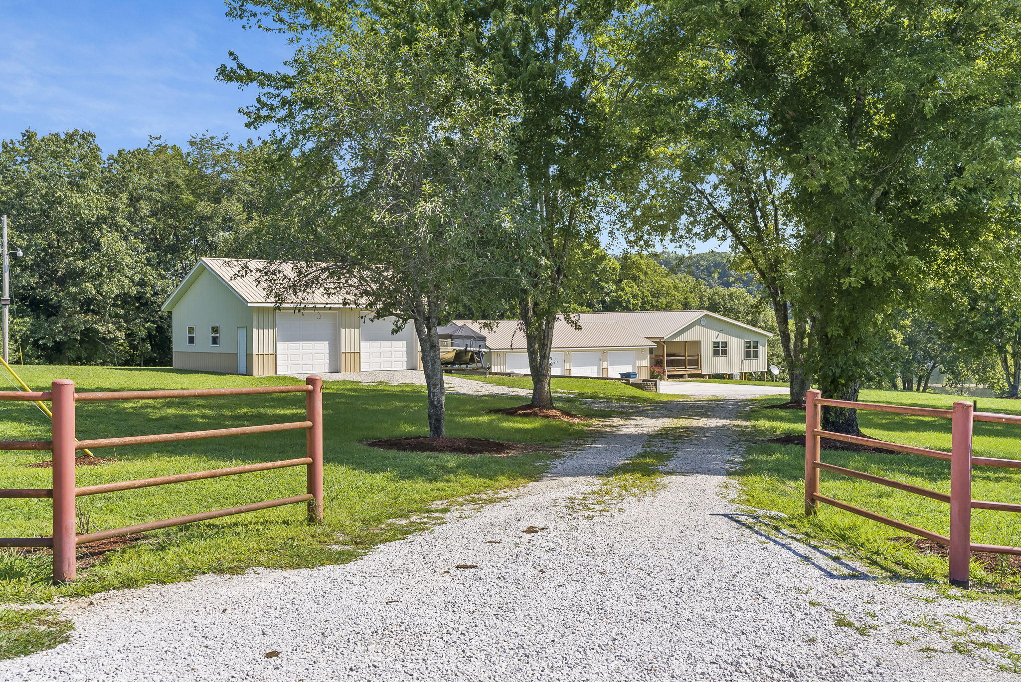 164 Overland Court Property Photo