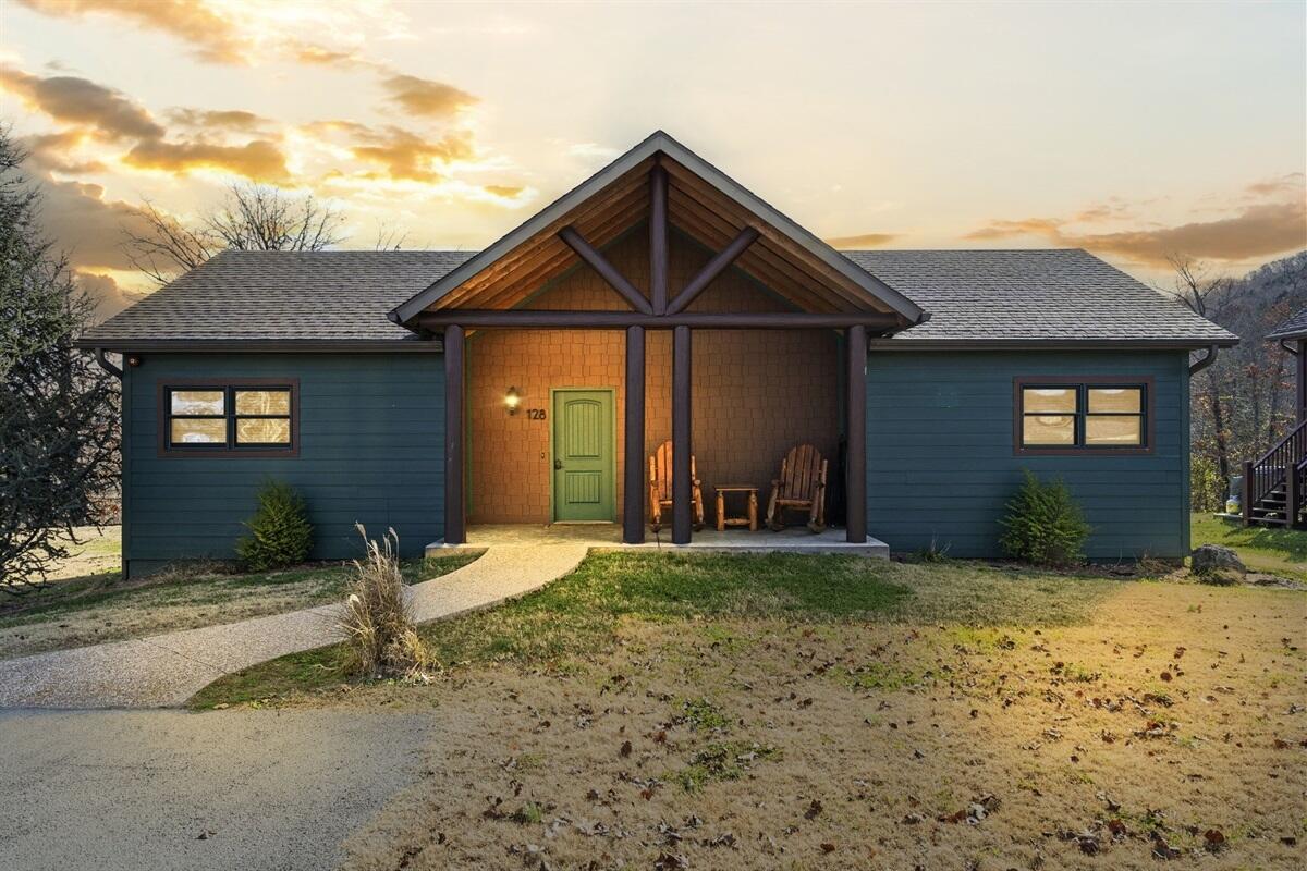 128 Rocking Chair Loop Property Photo 2