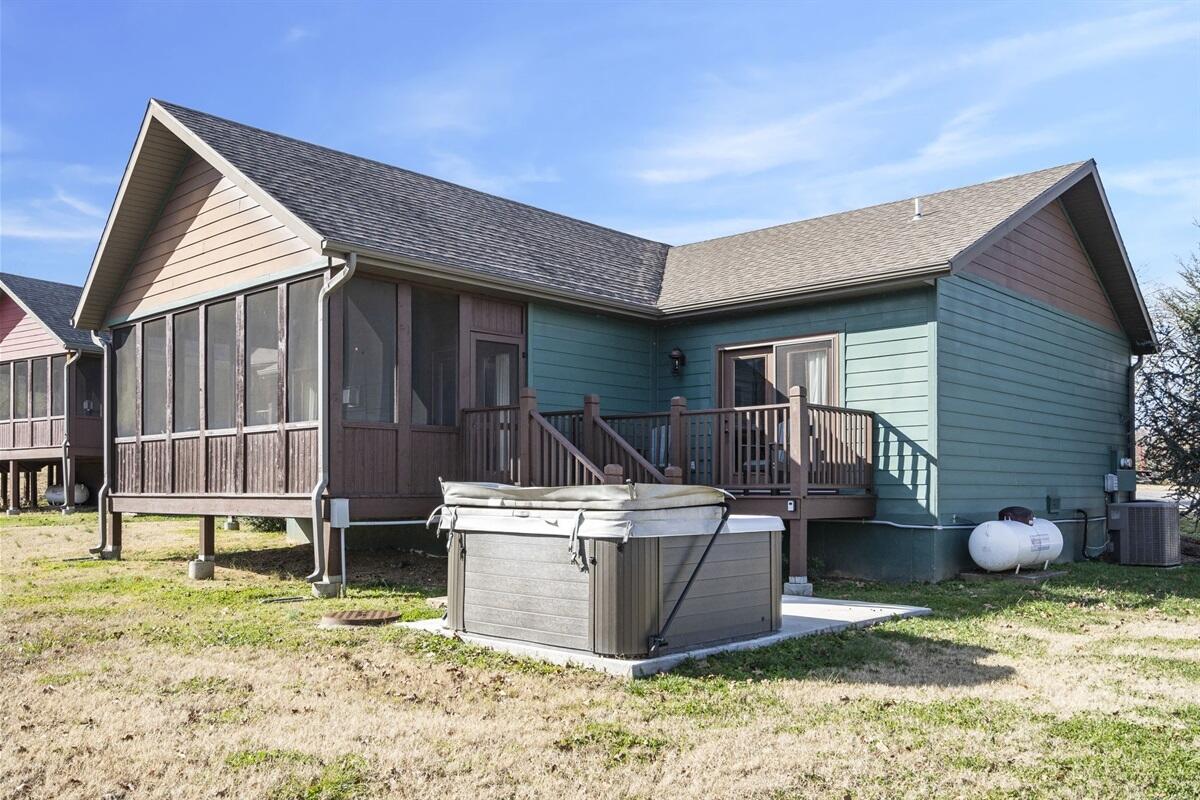 128 Rocking Chair Loop Property Photo 6