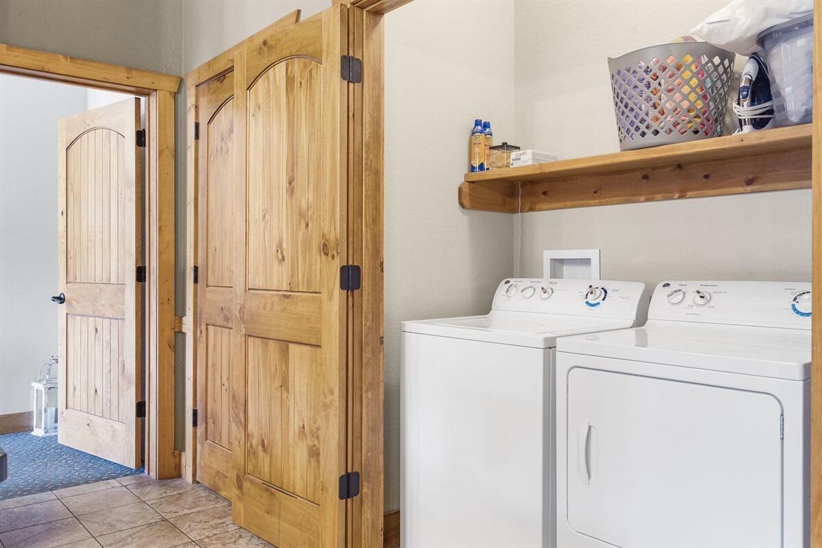 128 Rocking Chair Loop Property Photo 23