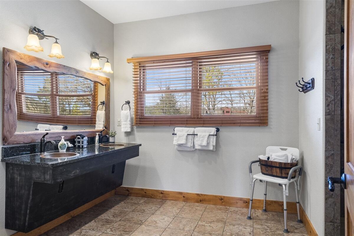 128 Rocking Chair Loop Property Photo 27