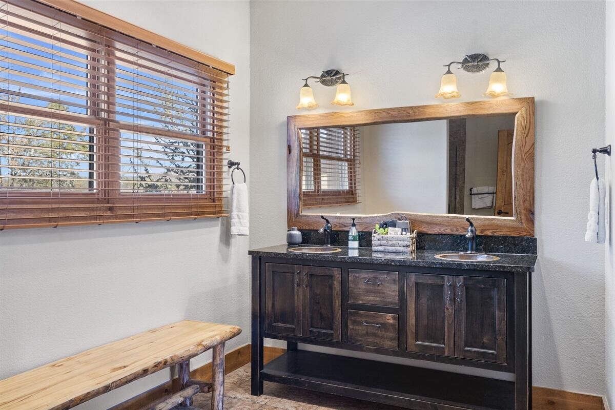 128 Rocking Chair Loop Property Photo 29