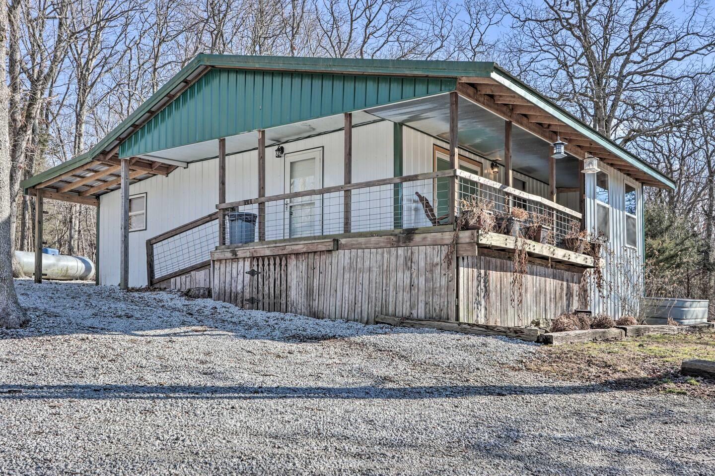 3142 Fishin Hole Road Property Photo 2
