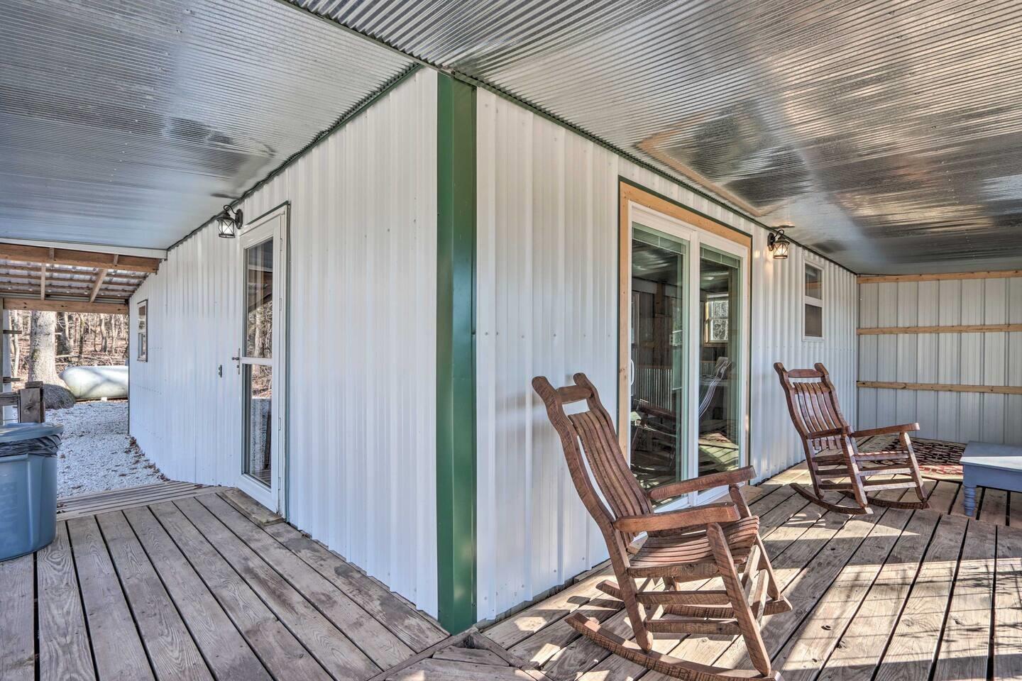 3142 Fishin Hole Road Property Photo 4