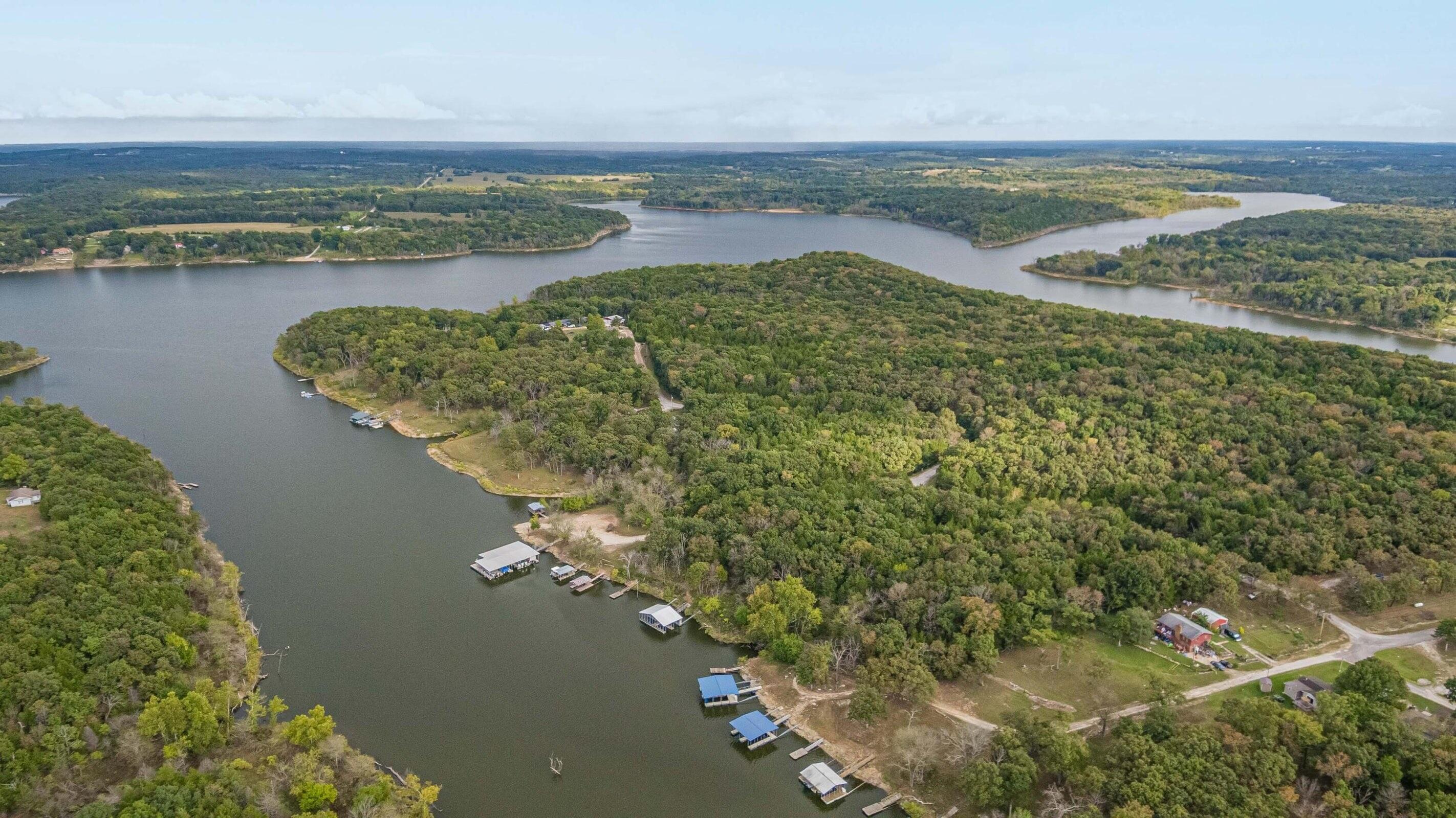 3142 Fishin Hole Road Property Photo 9