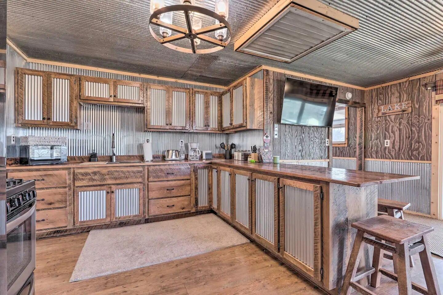 3142 Fishin Hole Road Property Photo 13