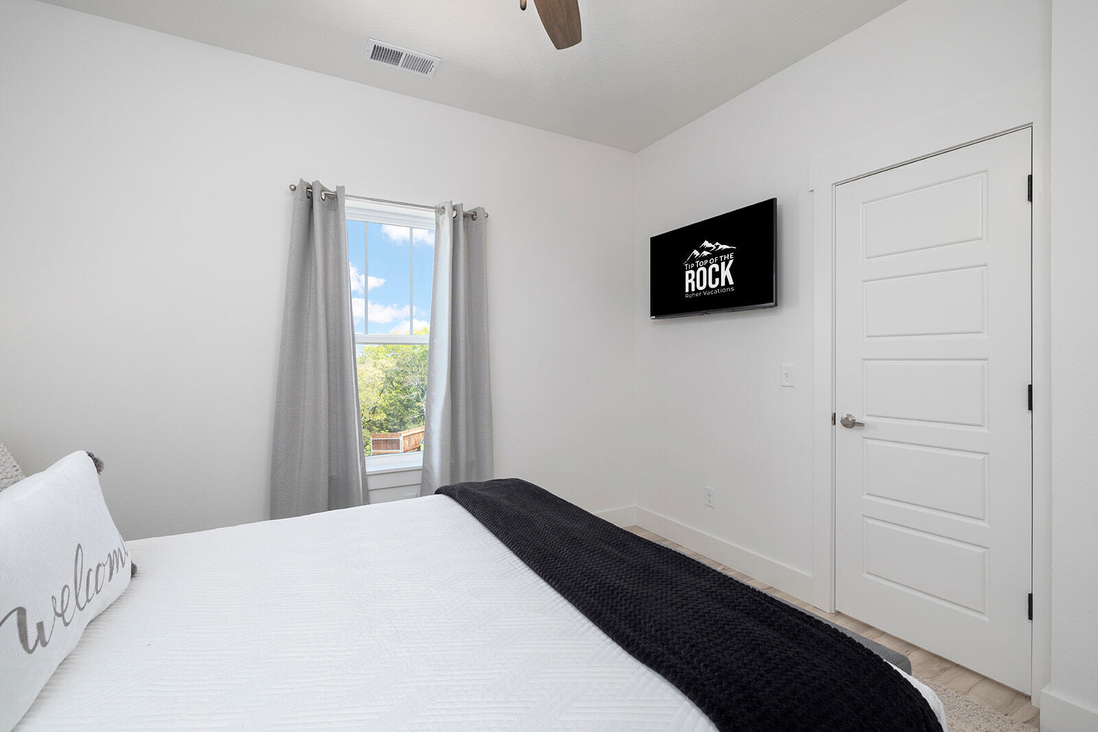 208 & 212 Chateau Mountain Hilltop Way Property Photo 17