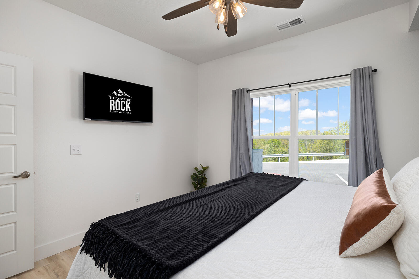 208 & 212 Chateau Mountain Hilltop Way Property Photo 31