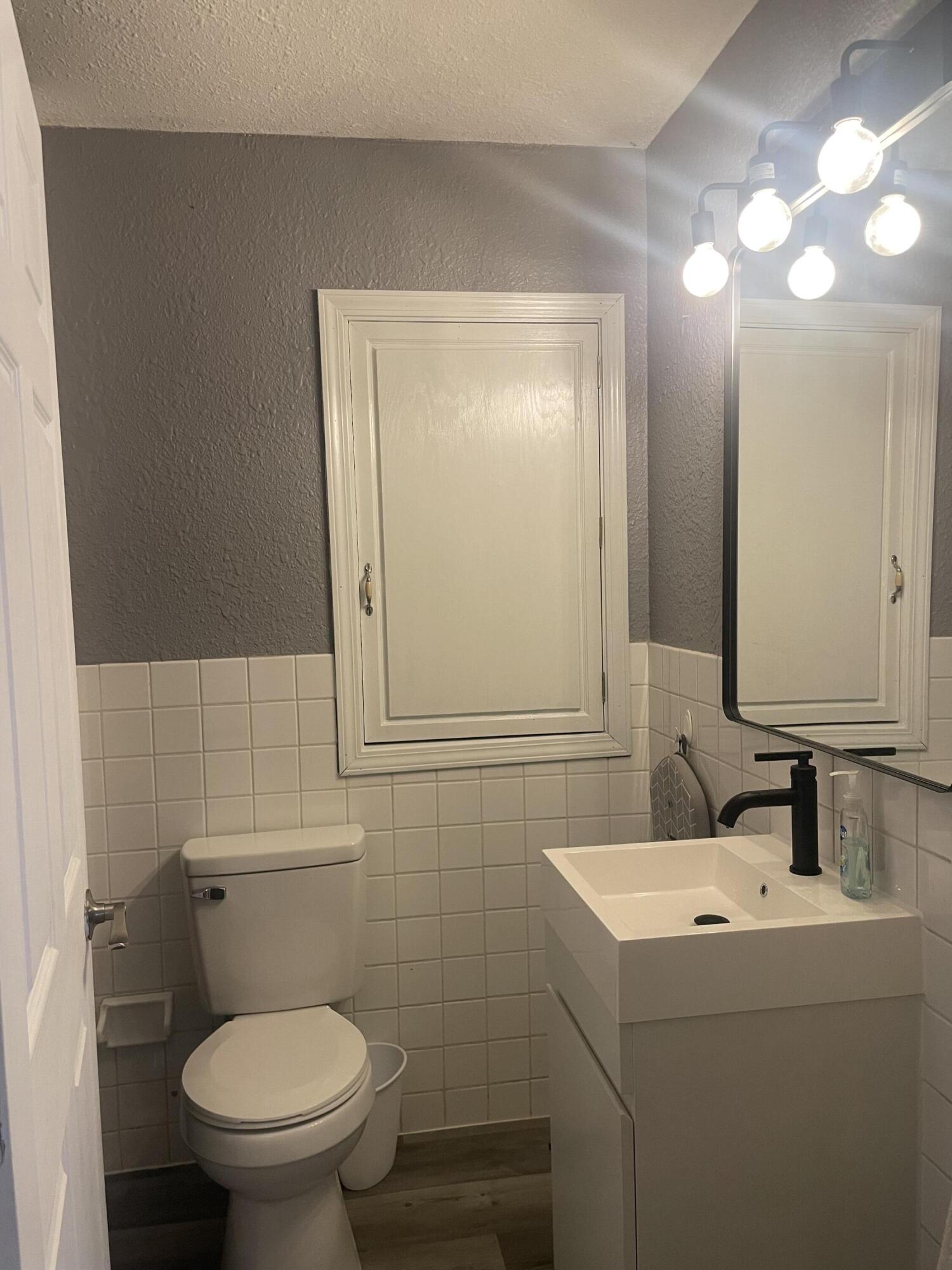 9140 Splitlimb Road Property Photo 14