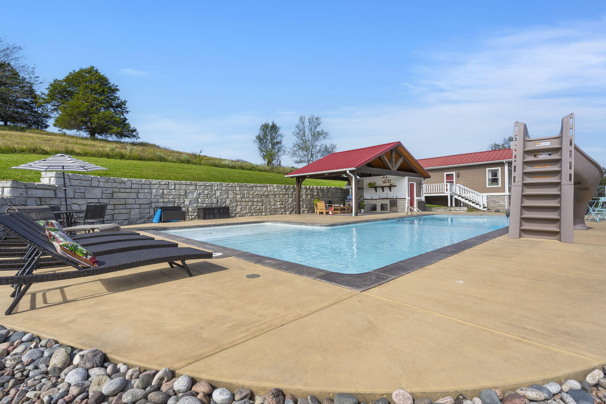 2167 Susanna Road Property Photo 8