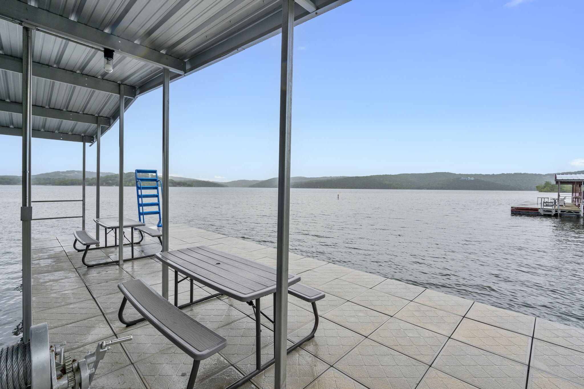 971 Point Seven Road Property Photo 6
