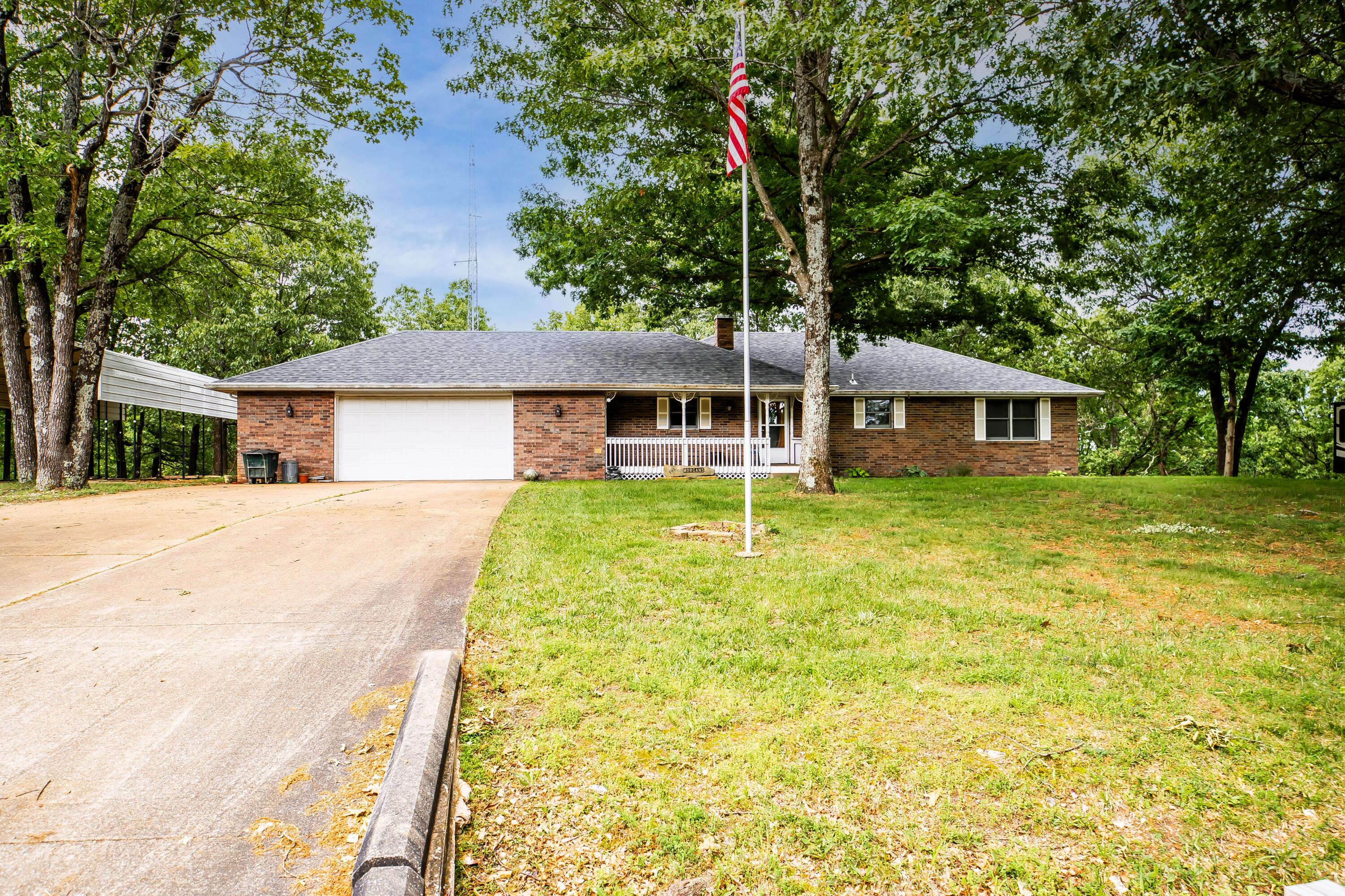 3672 East Farm Road 26 Property Photo 1
