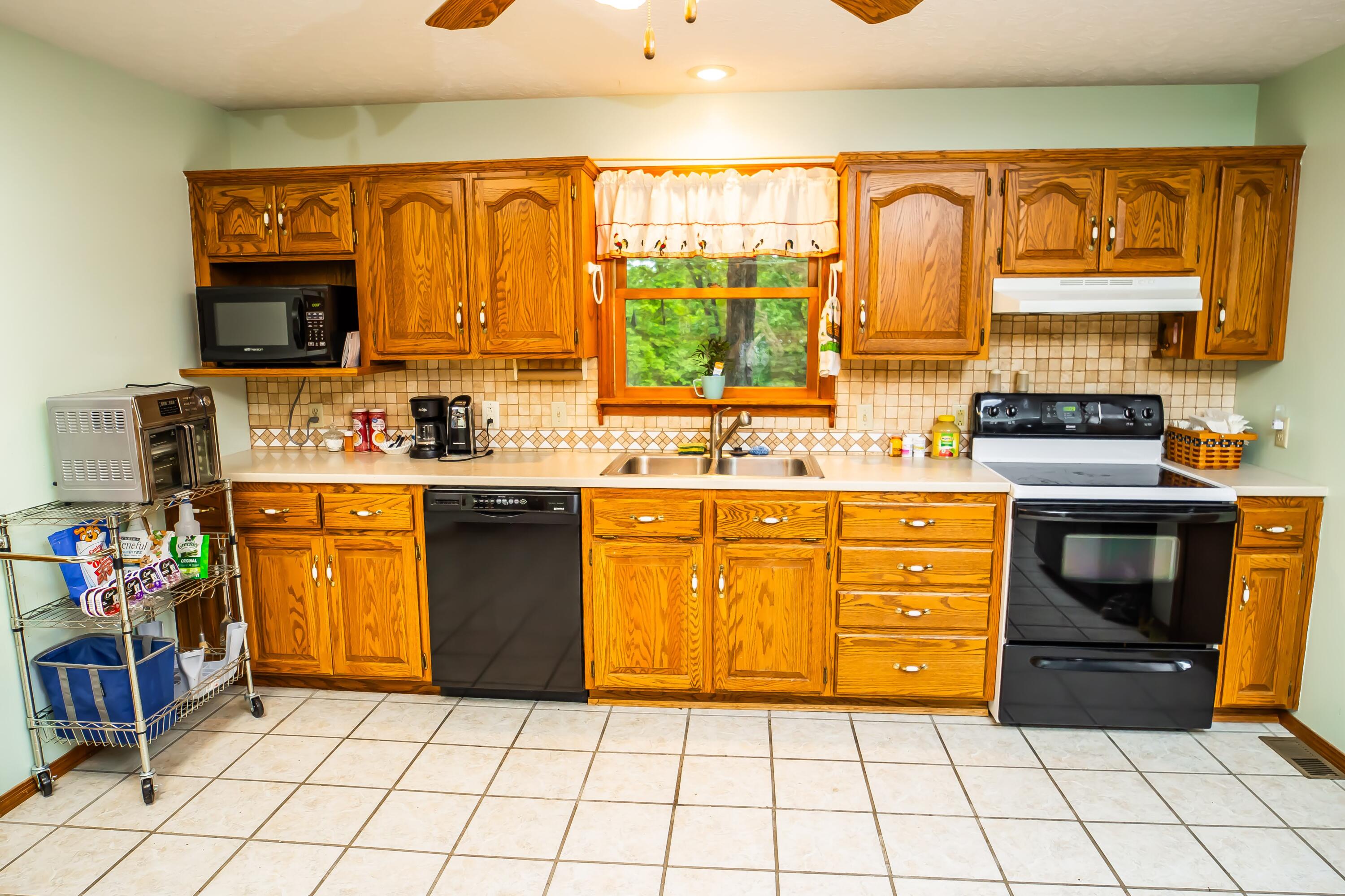 3672 East Farm Road 26 Property Photo 10