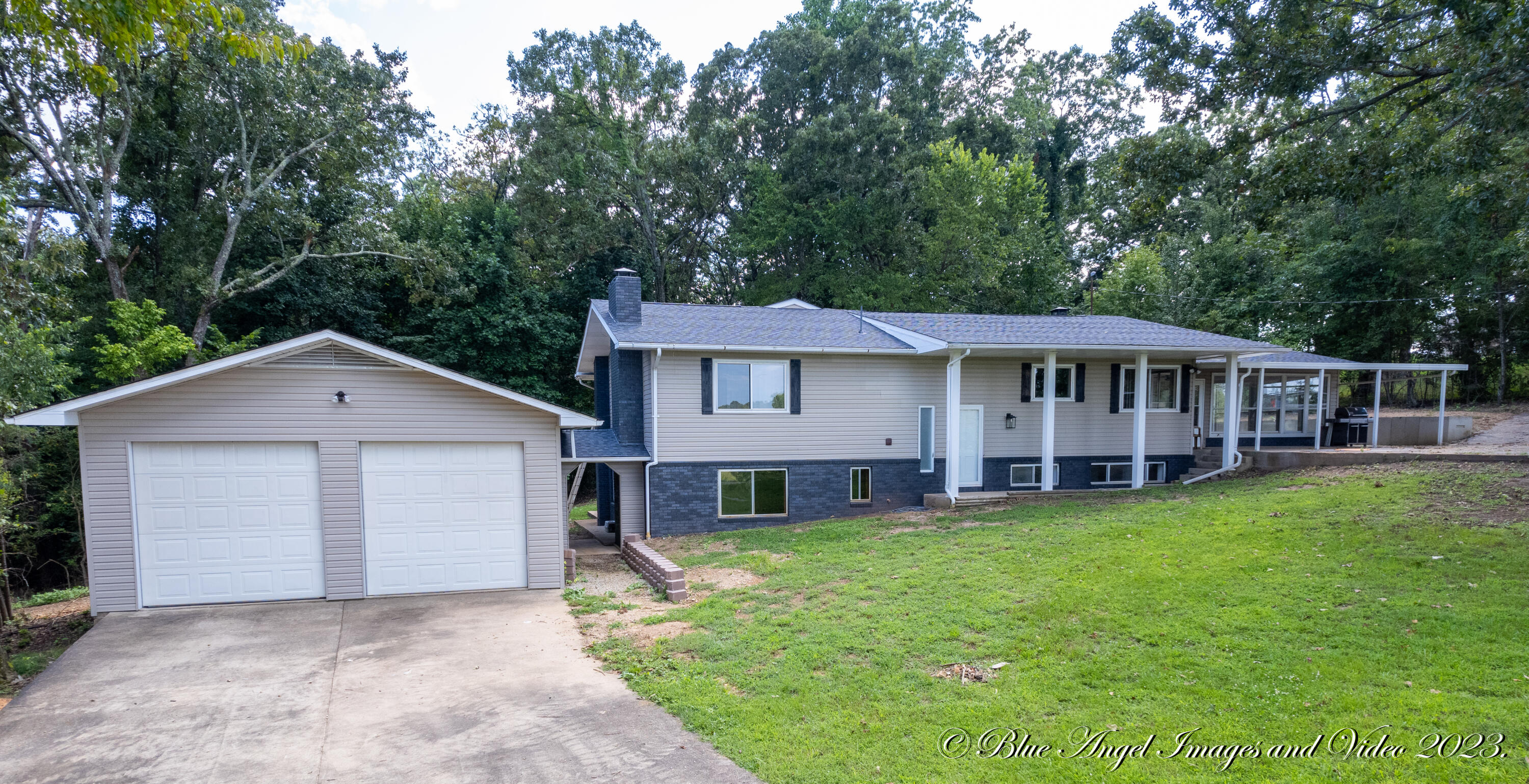 326 Rader Drive Property Photo 2