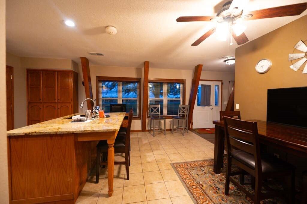 4425 E 360 Rd Property Photo 10