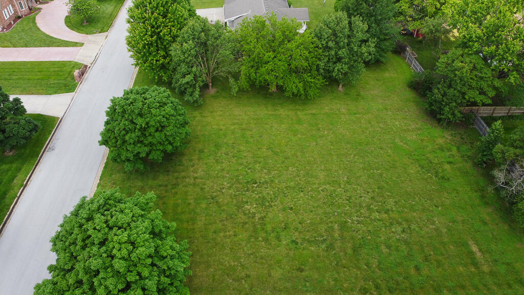 000 Wicker Street Property Photo 2