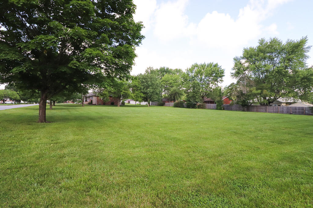 000 Wicker Street Property Photo 5