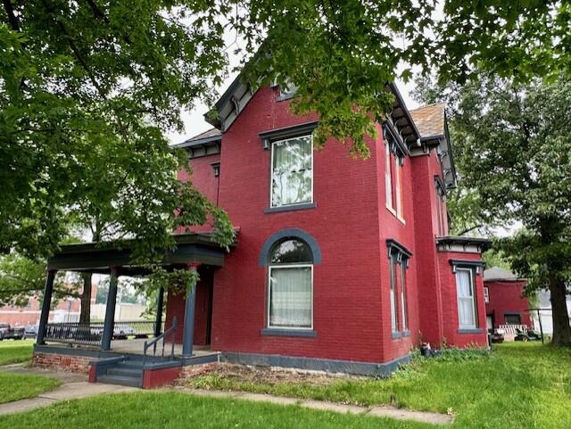624 South Ash Street Property Photo
