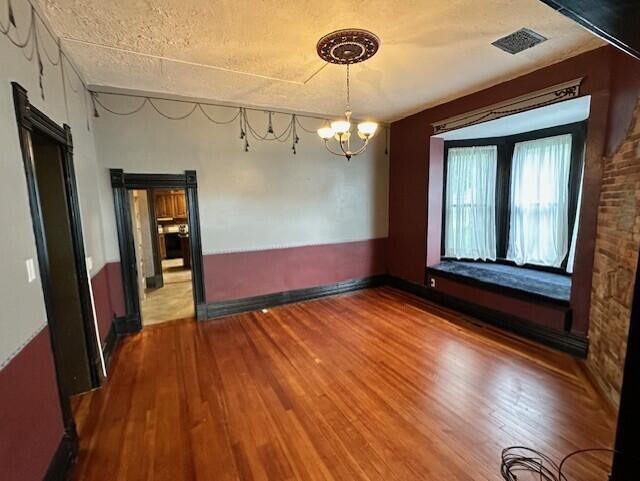 624 South Ash Street Property Photo 12