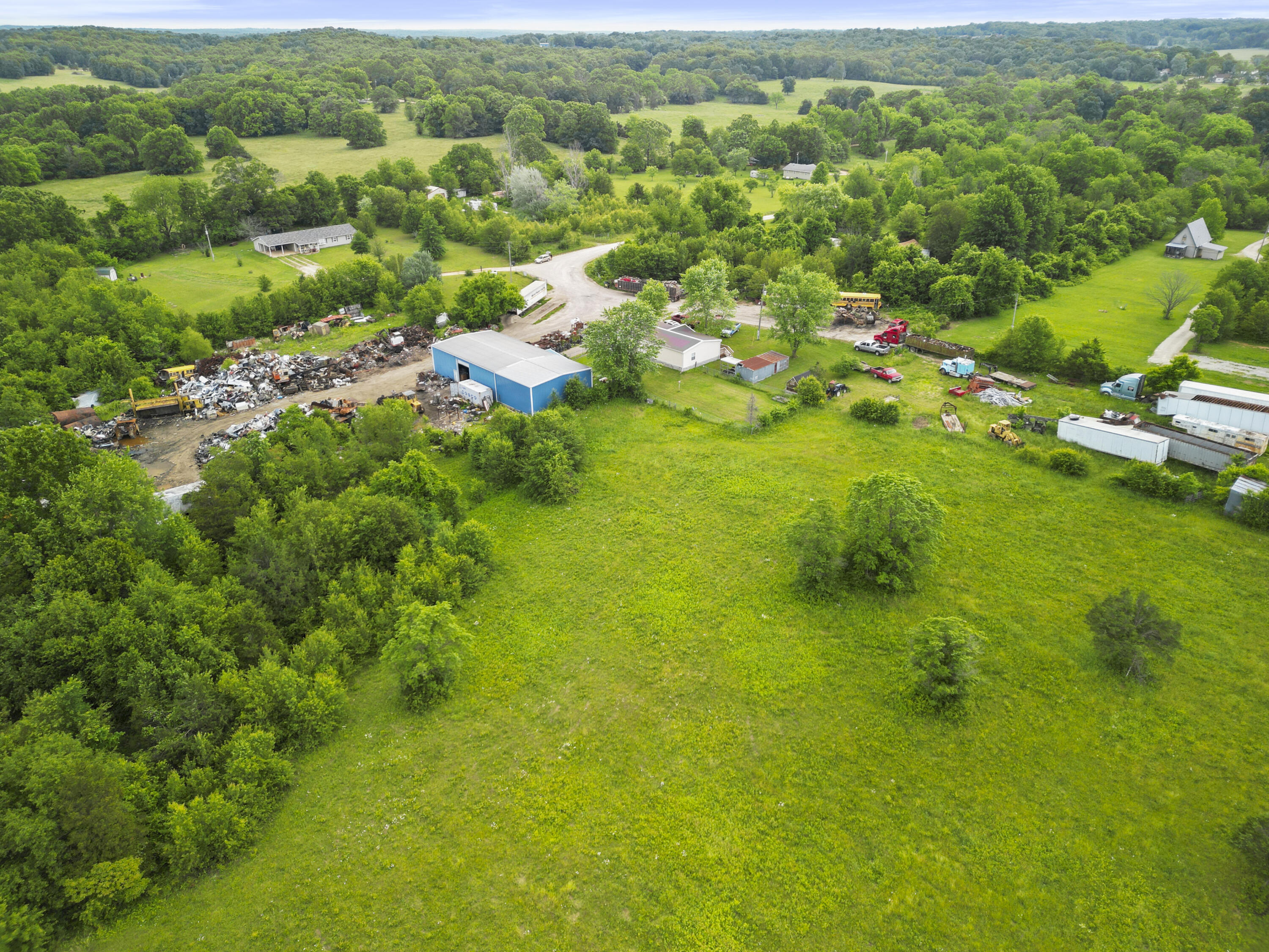 1219 Private Road 1060 Property Photo 3