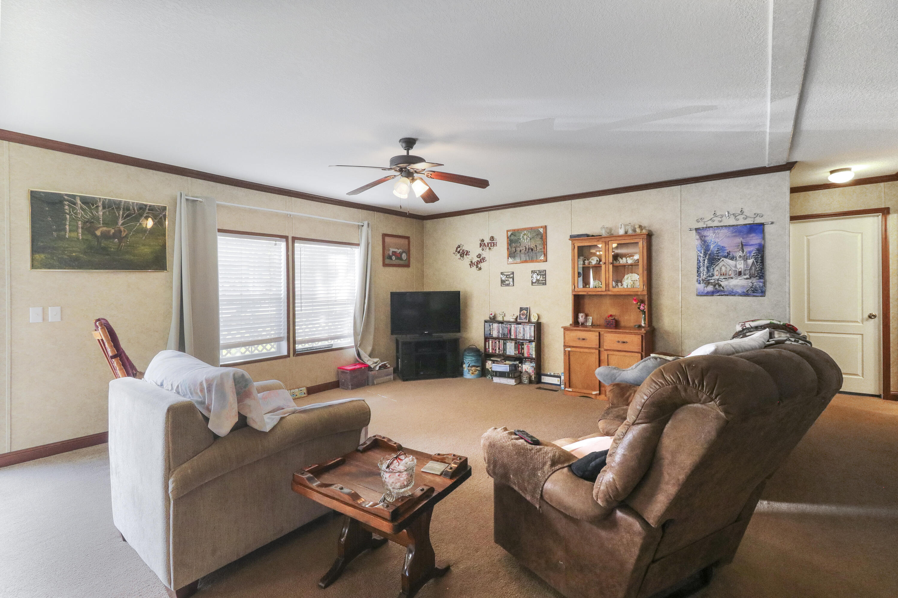 1219 Private Road 1060 Property Photo 14