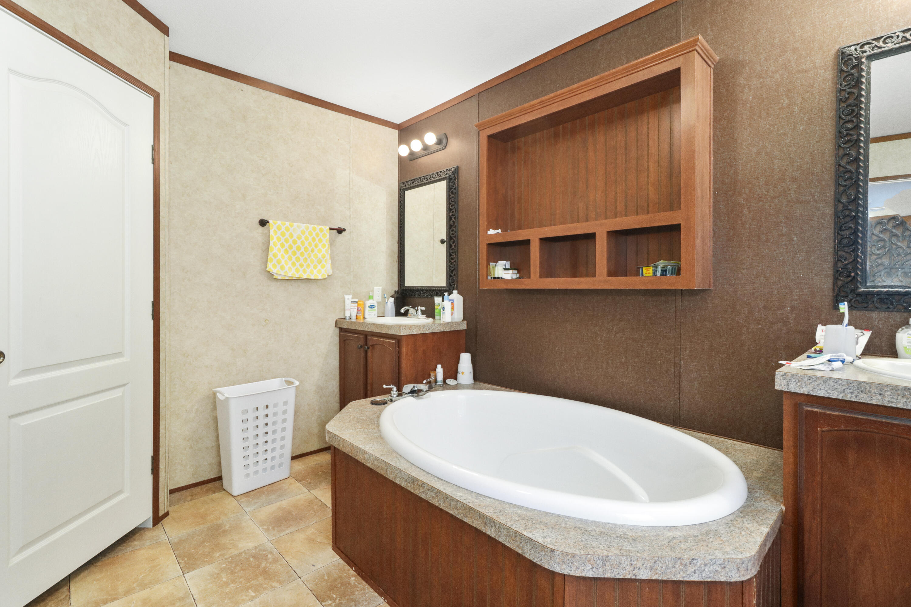 1219 Private Road 1060 Property Photo 20
