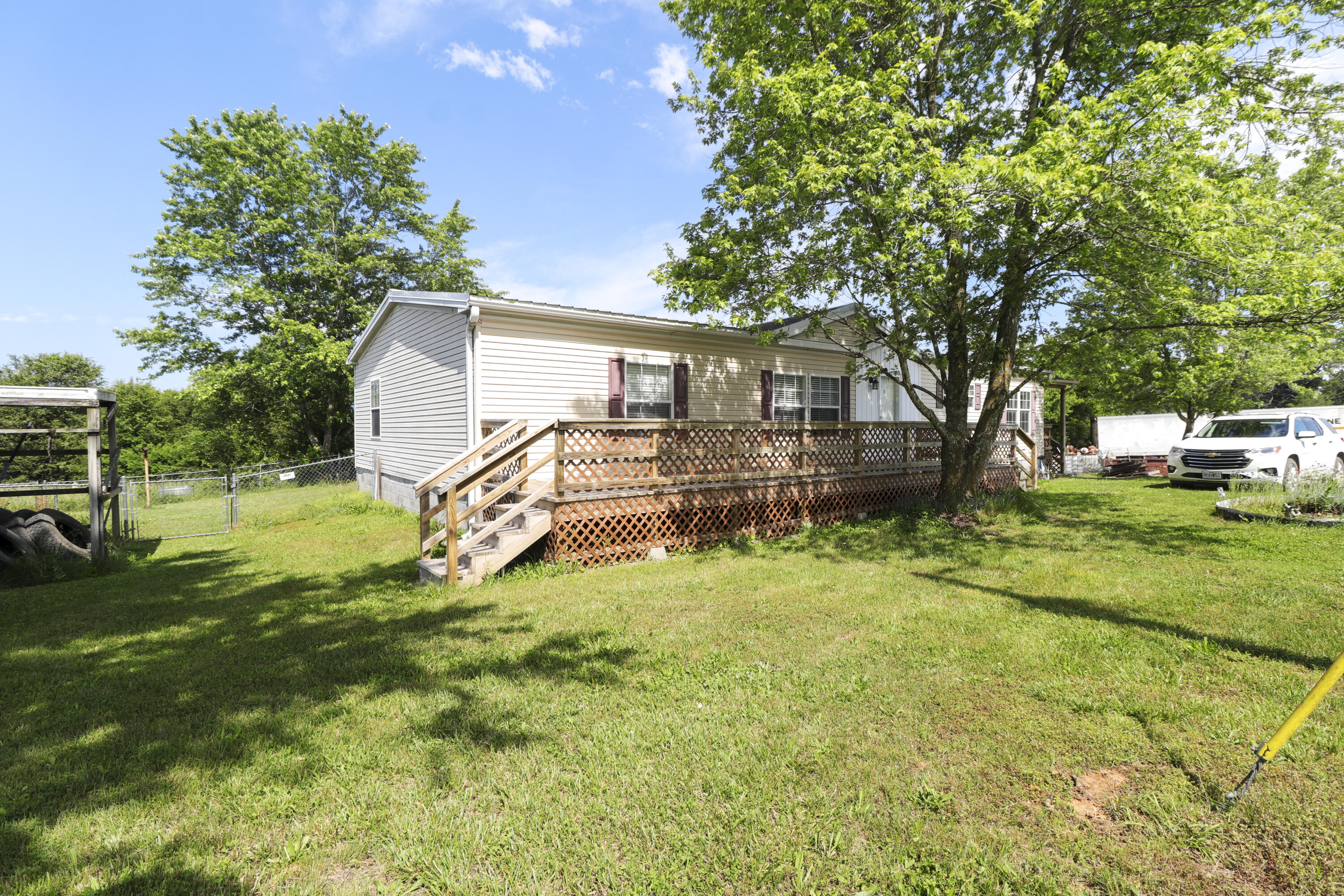 1219 Private Road 1060 Property Photo 21
