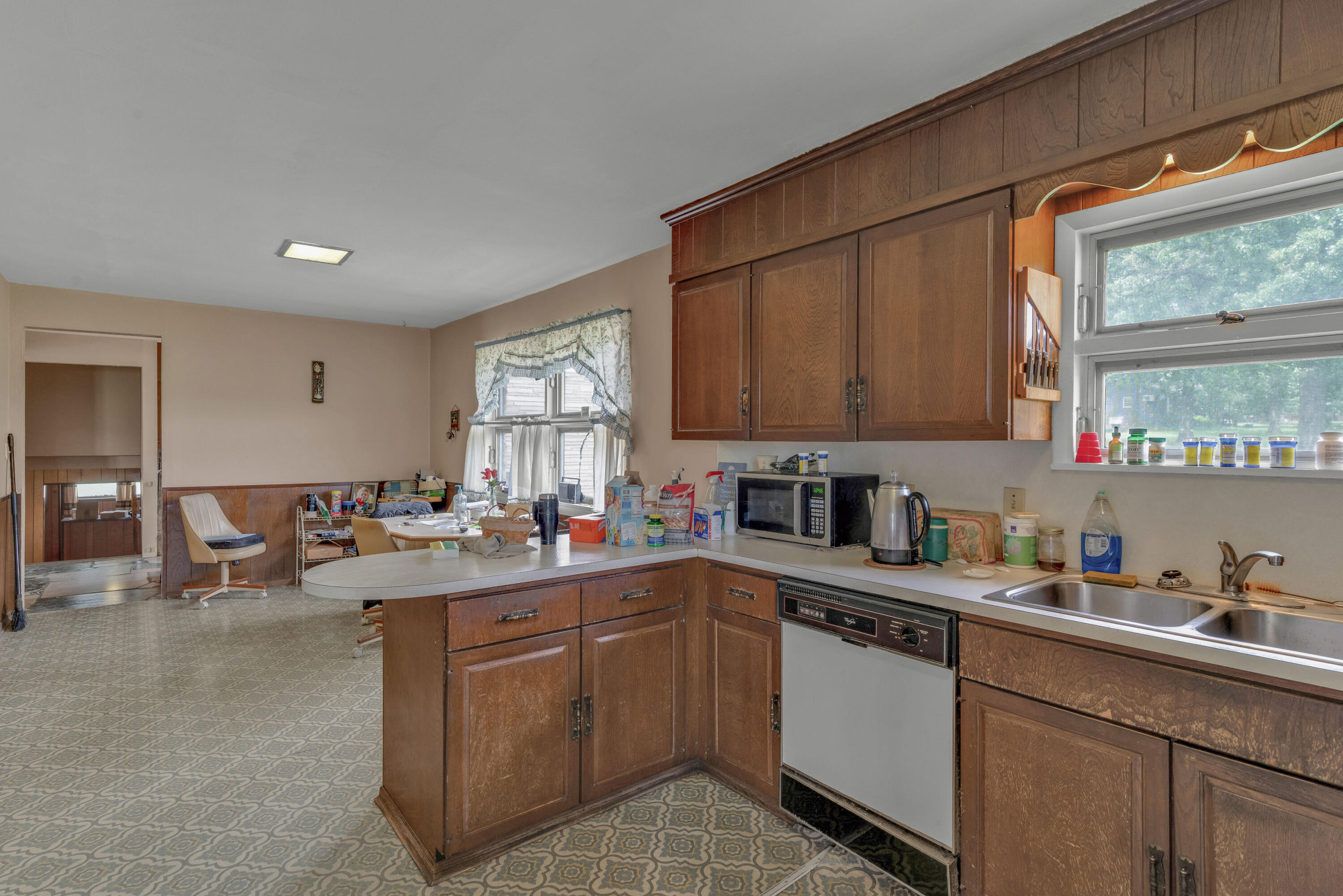 2984 Oak Ridge Extension Property Photo 7