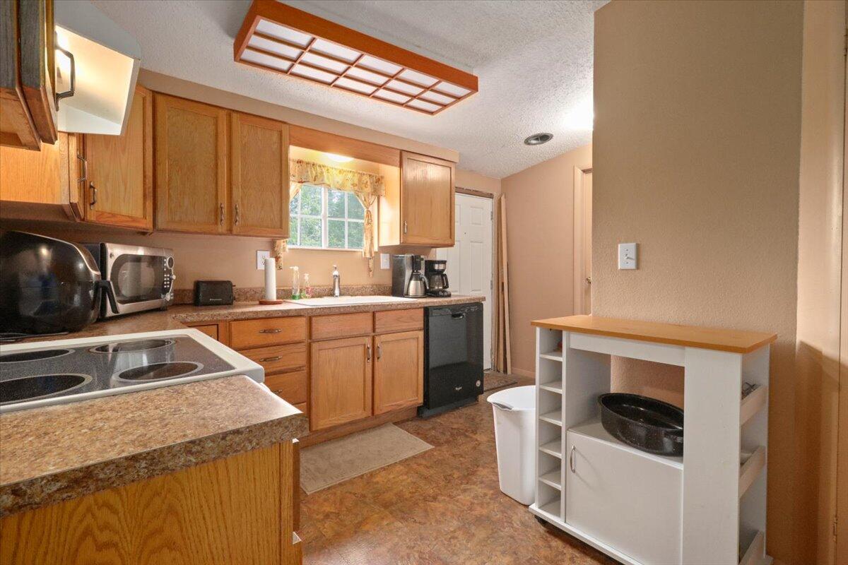 3164 County Road 662 Property Photo 7