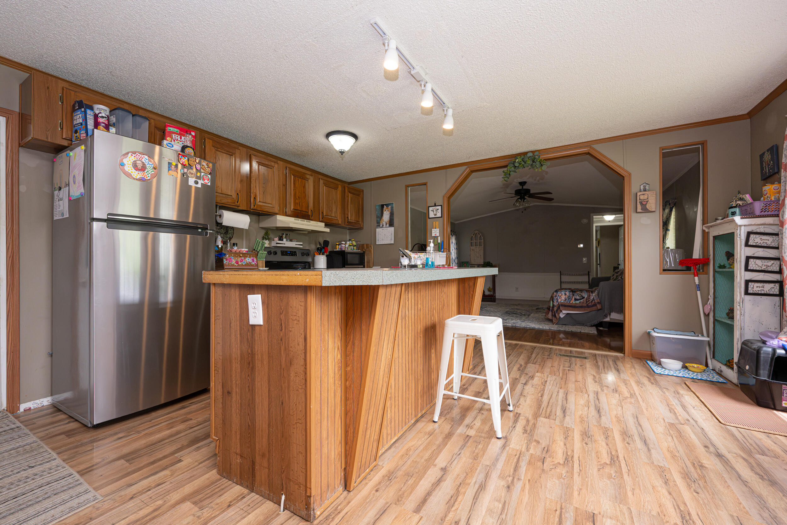 3555 Farm Road 1012 Property Photo 11