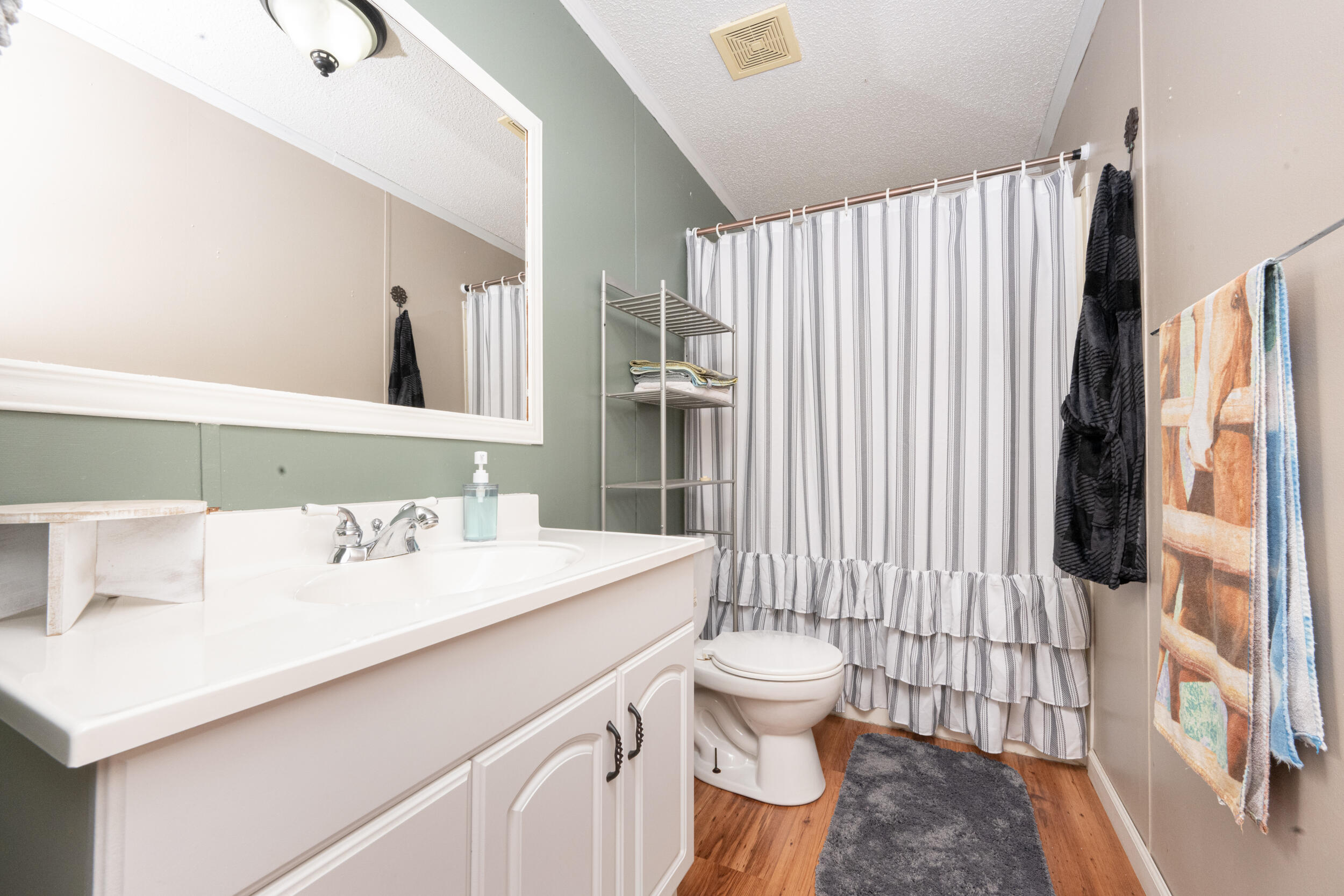 3555 Farm Road 1012 Property Photo 15
