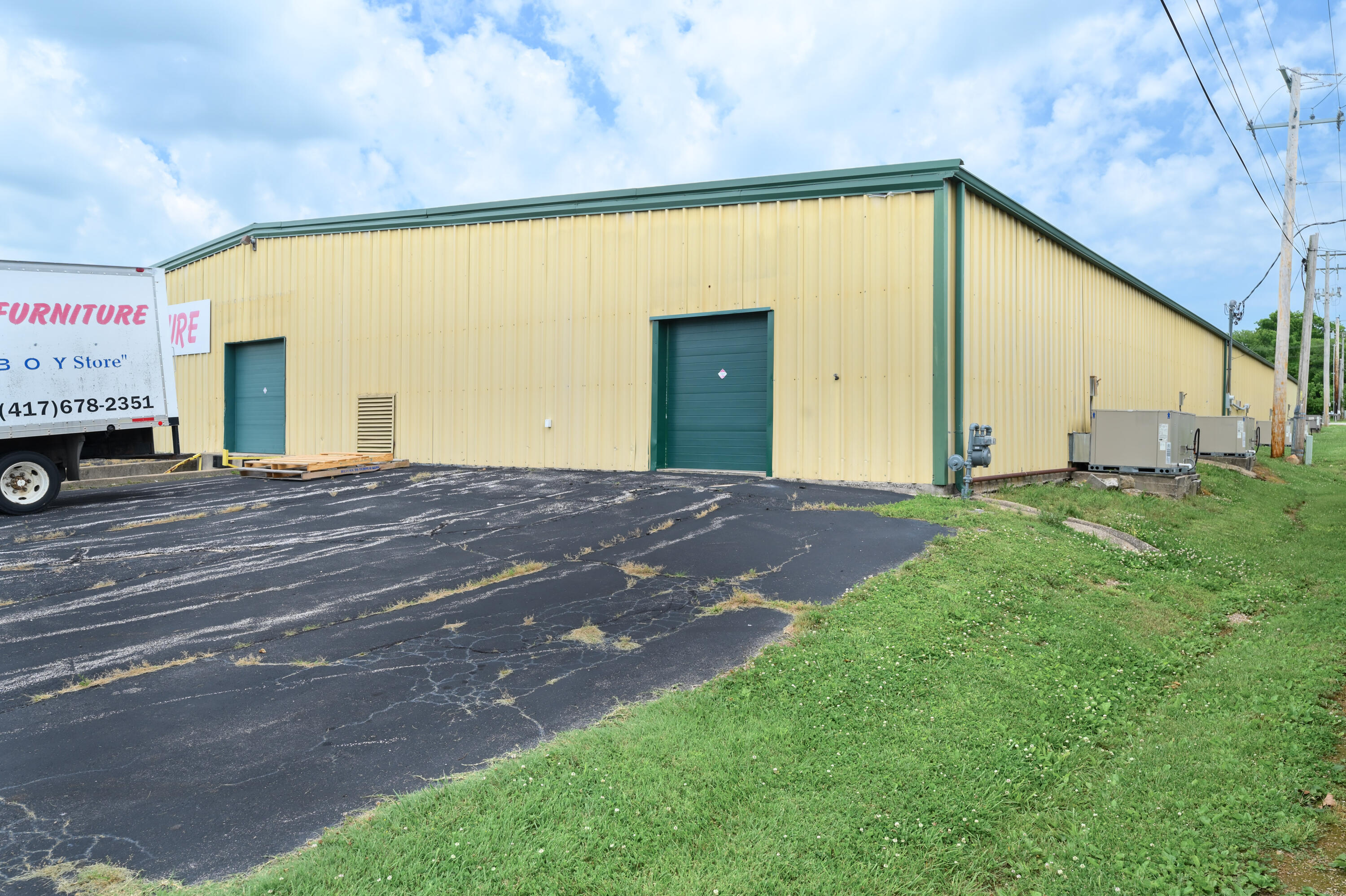 1060 East Church Street Property Photo 4