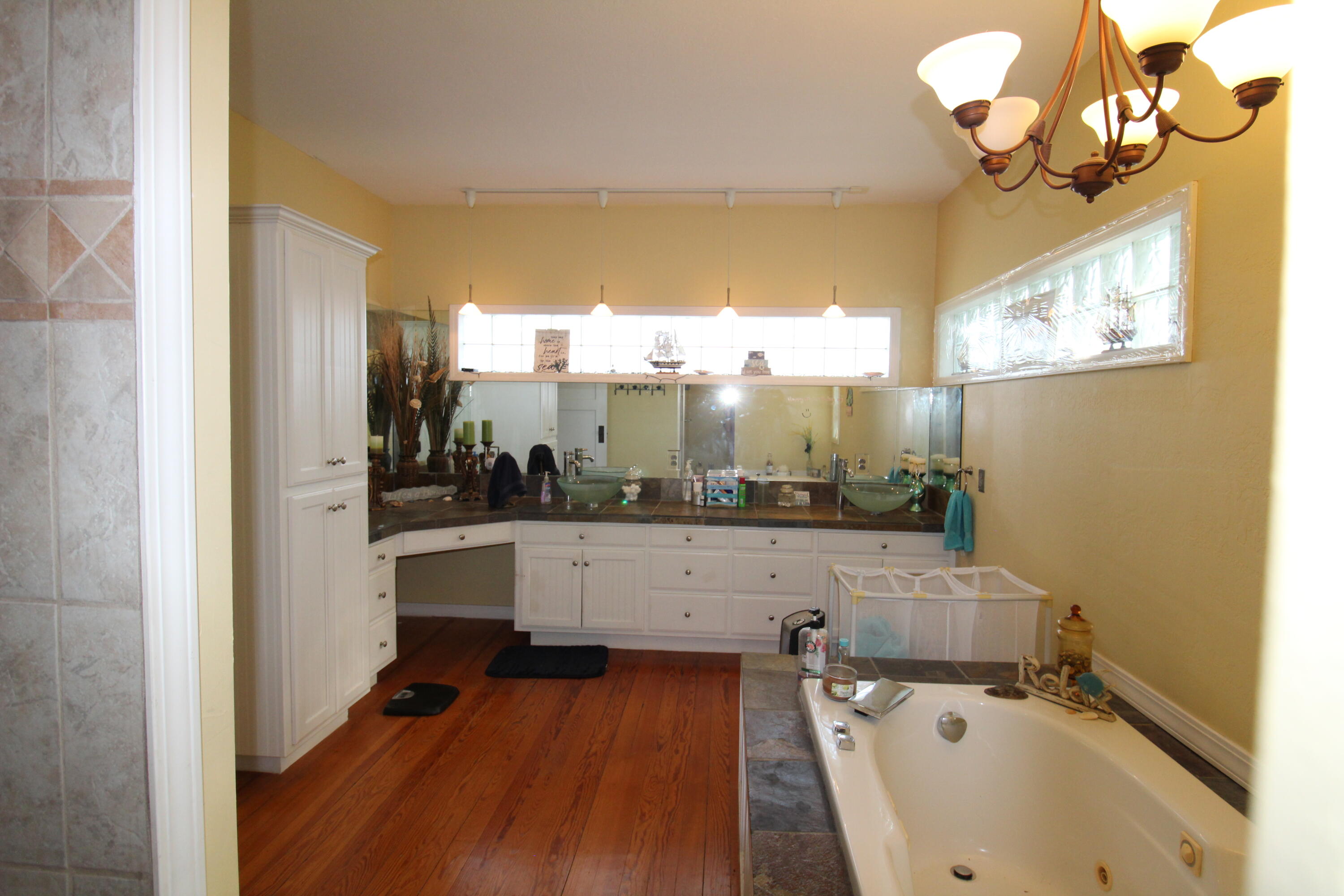 1001 South Main Street Property Photo 38