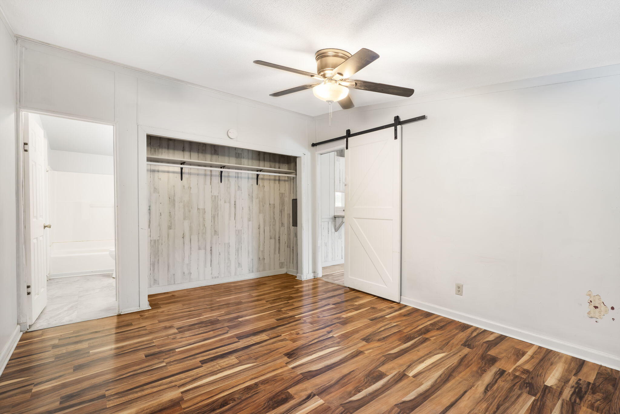 1066 Bird Road Property Photo 4