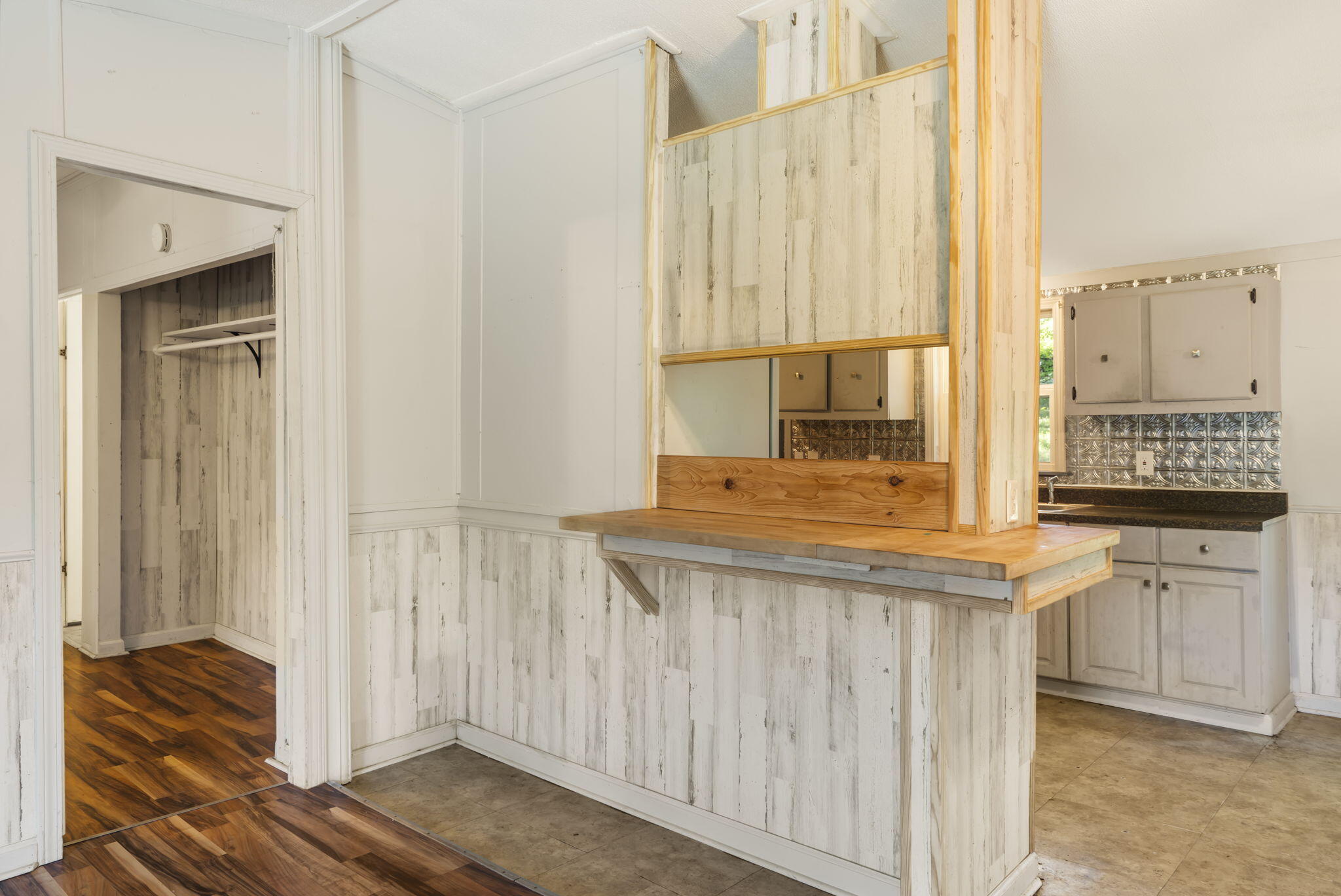 1066 Bird Road Property Photo 10