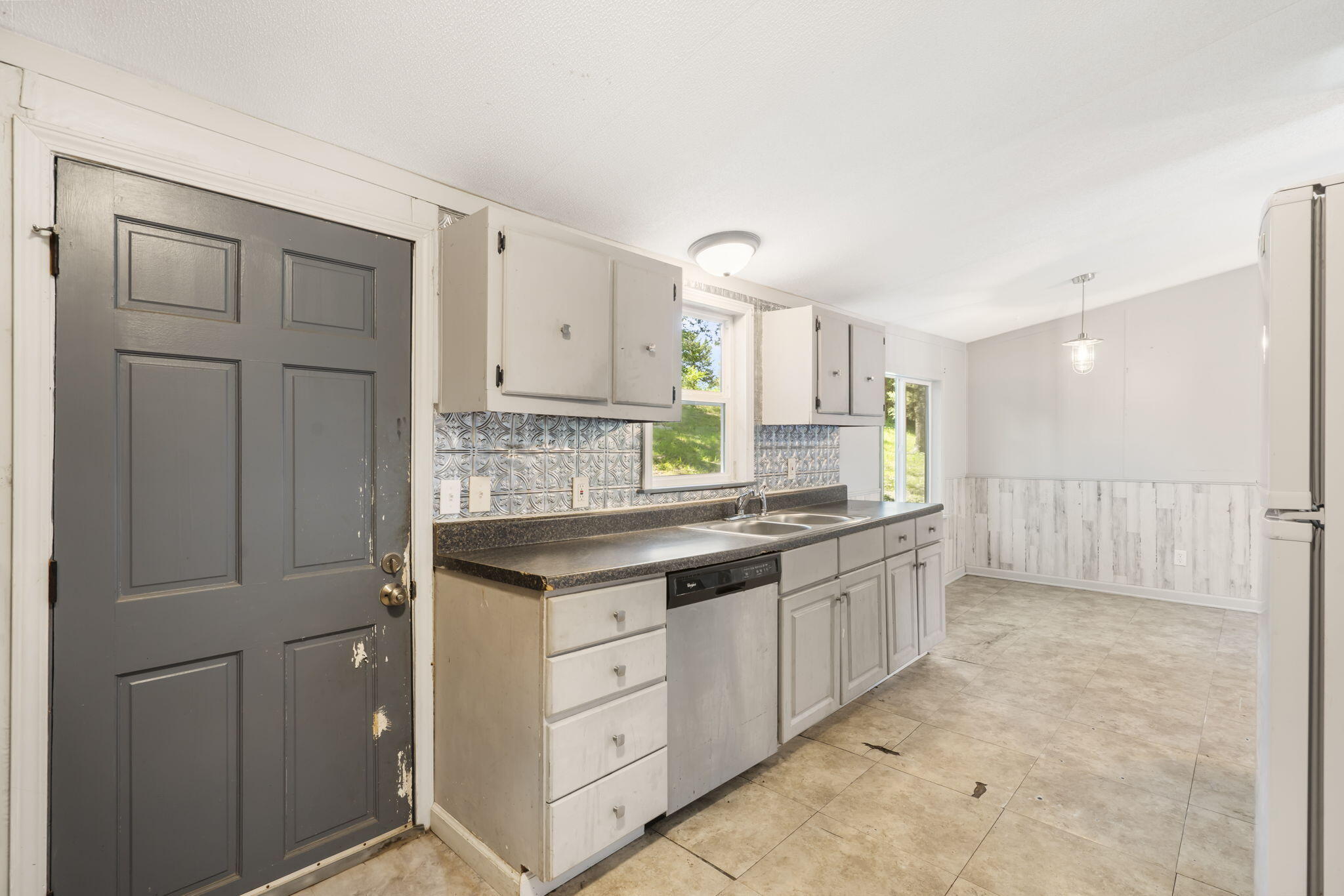 1066 Bird Road Property Photo 13