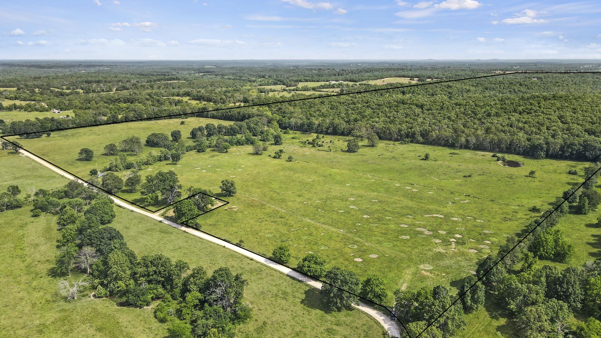 000 State Route E Property Photo 1