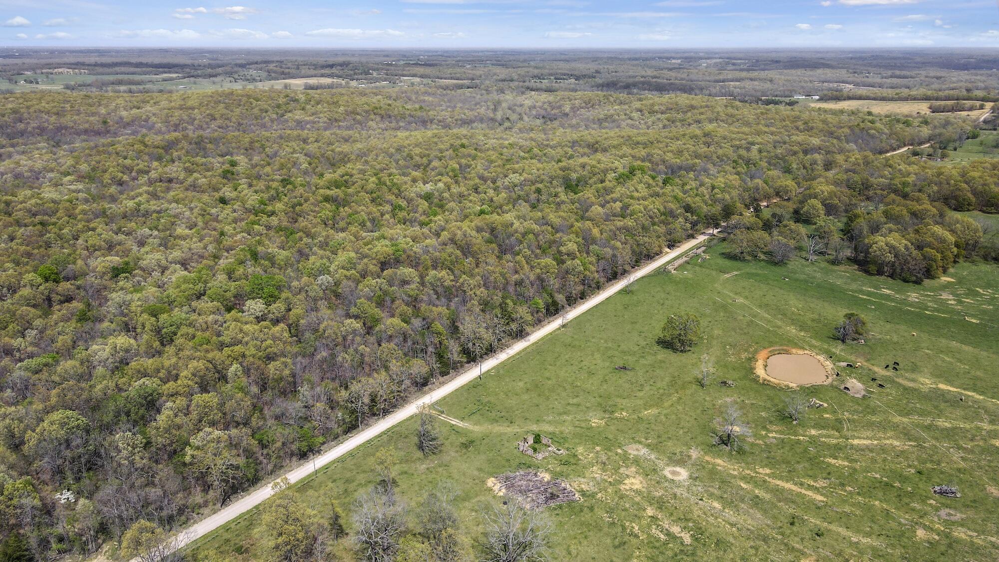 000 State Route E Property Photo 27