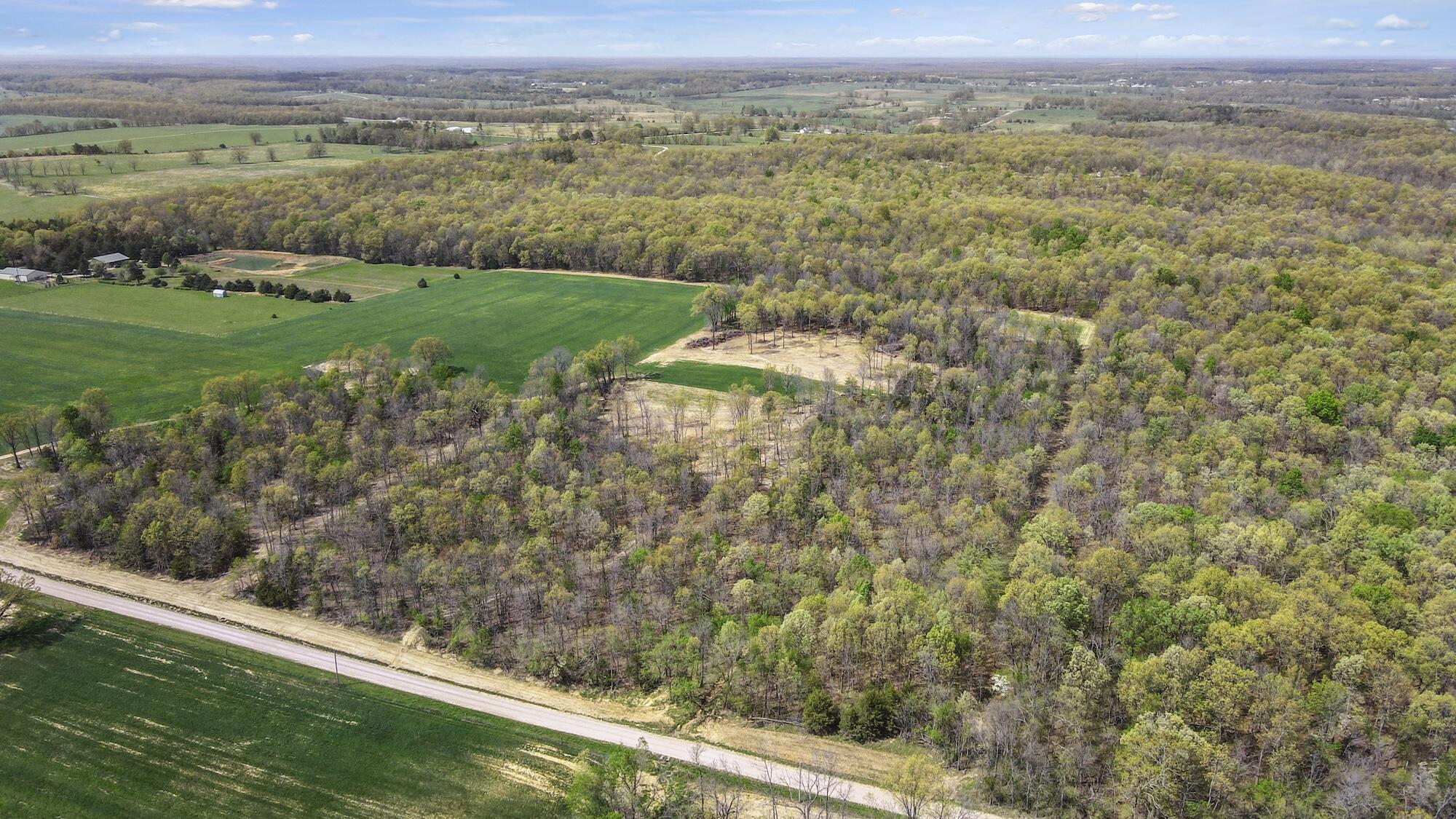 000 State Route E Property Photo 36